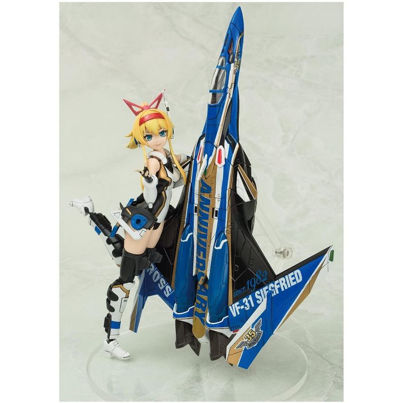 Asuka 35-028 British Sherman IC Firefly Composite Hull w/ Accessories 1/35 Scale Model Kit