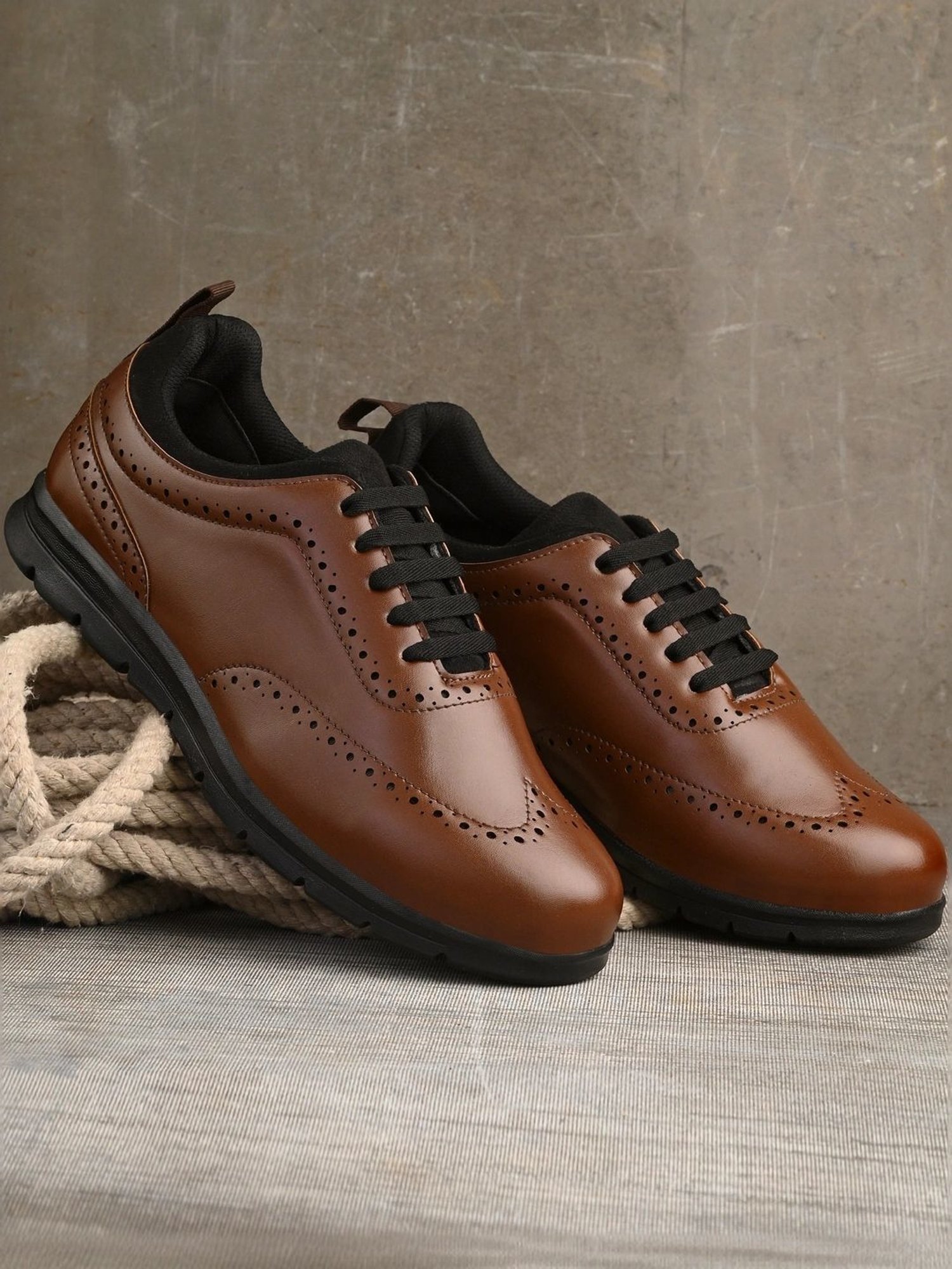 Hoversole Men's Cipher Tan & Black Brogue Shoes