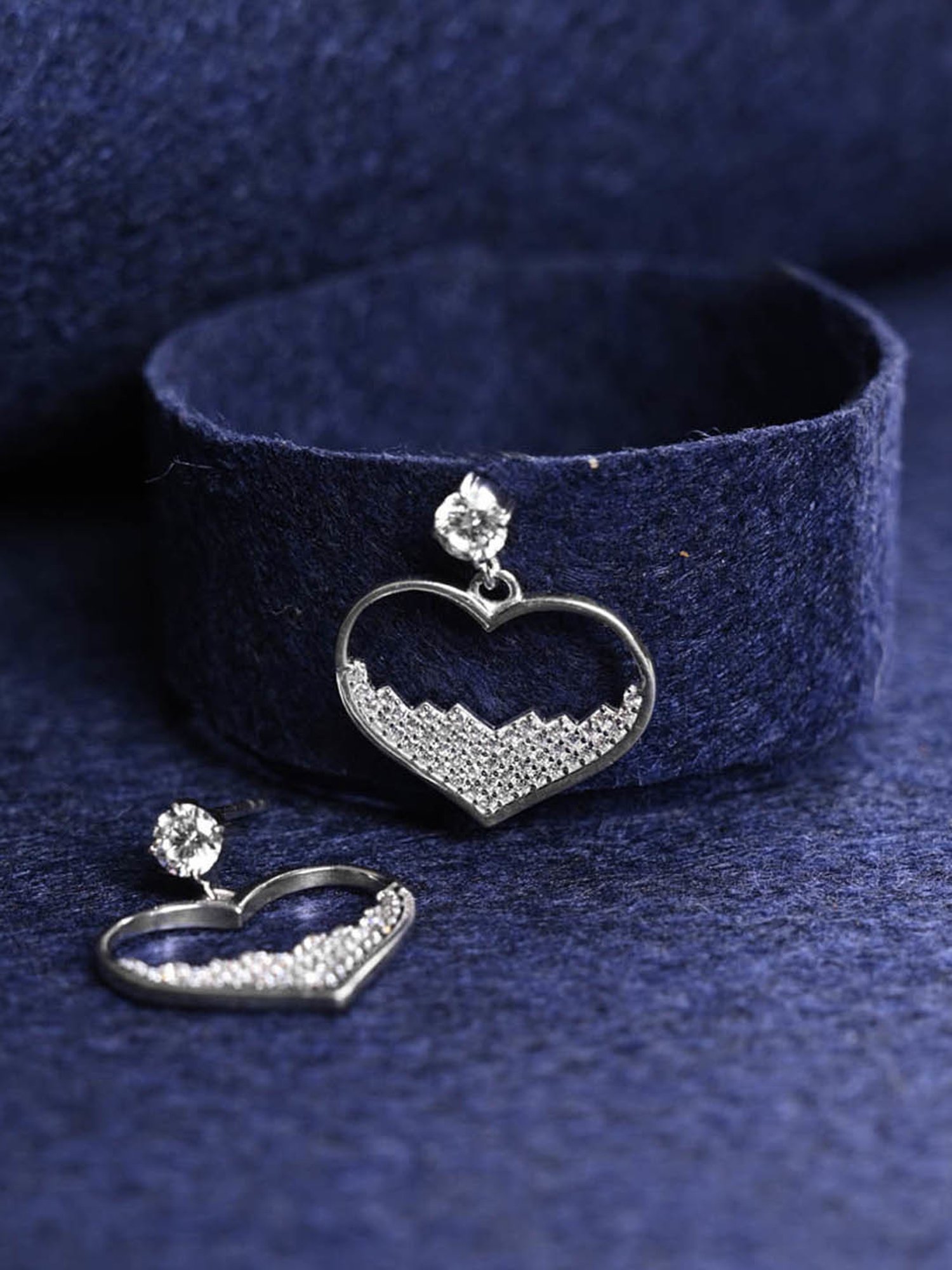 Clara 925 Silver Platinum Plated Swiss Zirconia Cuore Heart Earrings Valentine Gift for Women