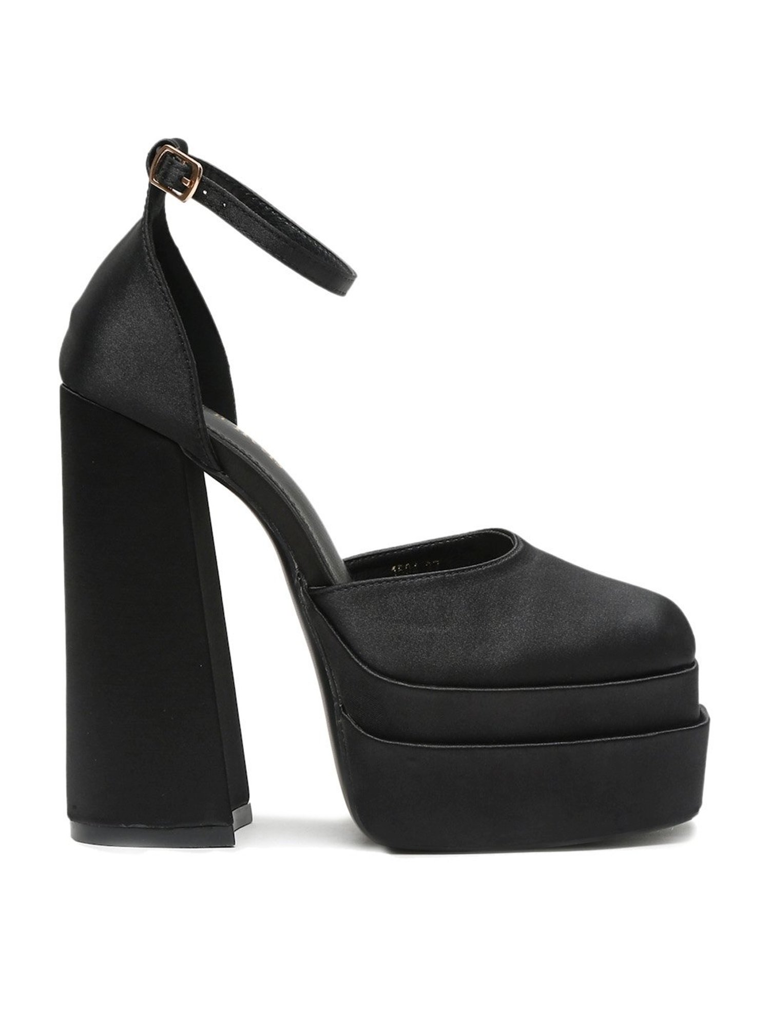 Flat N Heels Women's Black Ankle Strap Sandals