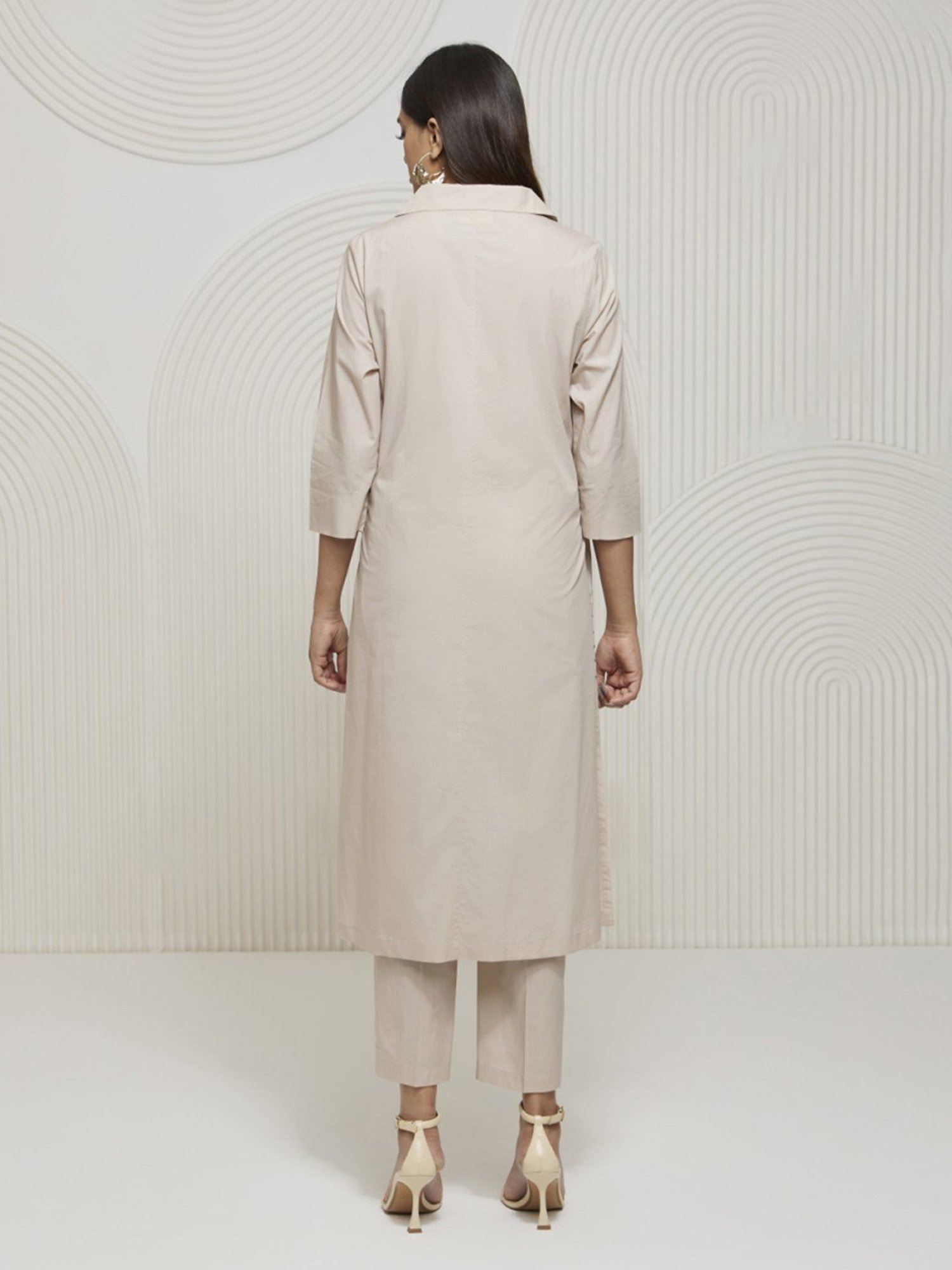 Artagai Beige Co-Ord Set with Notch Collar Kurta and Straight Pants