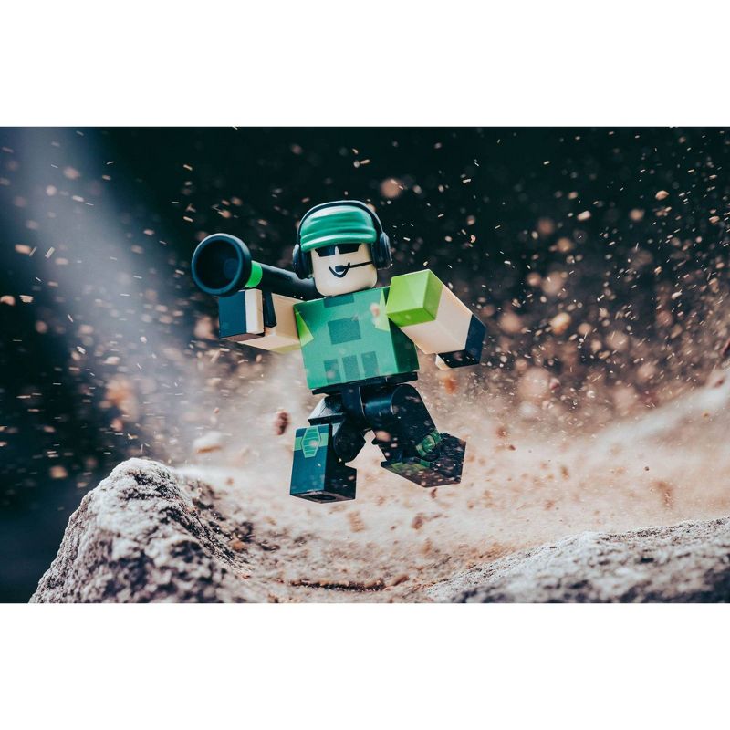 Roblox Action Collection - Tower Defense Simulator Figure Pack (Includes Exclusive Virtual Item)
