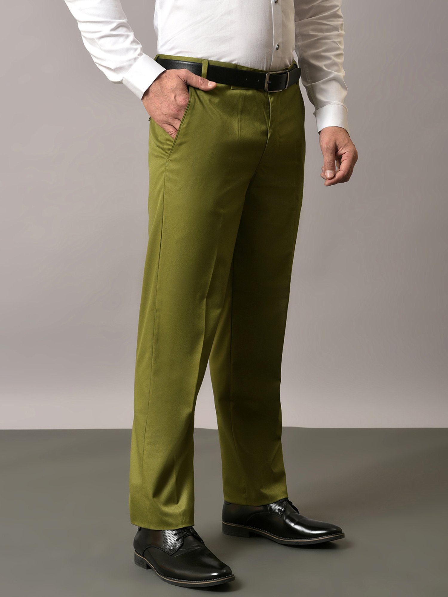 Hangup Green Regular Fit Flat Front Trousers