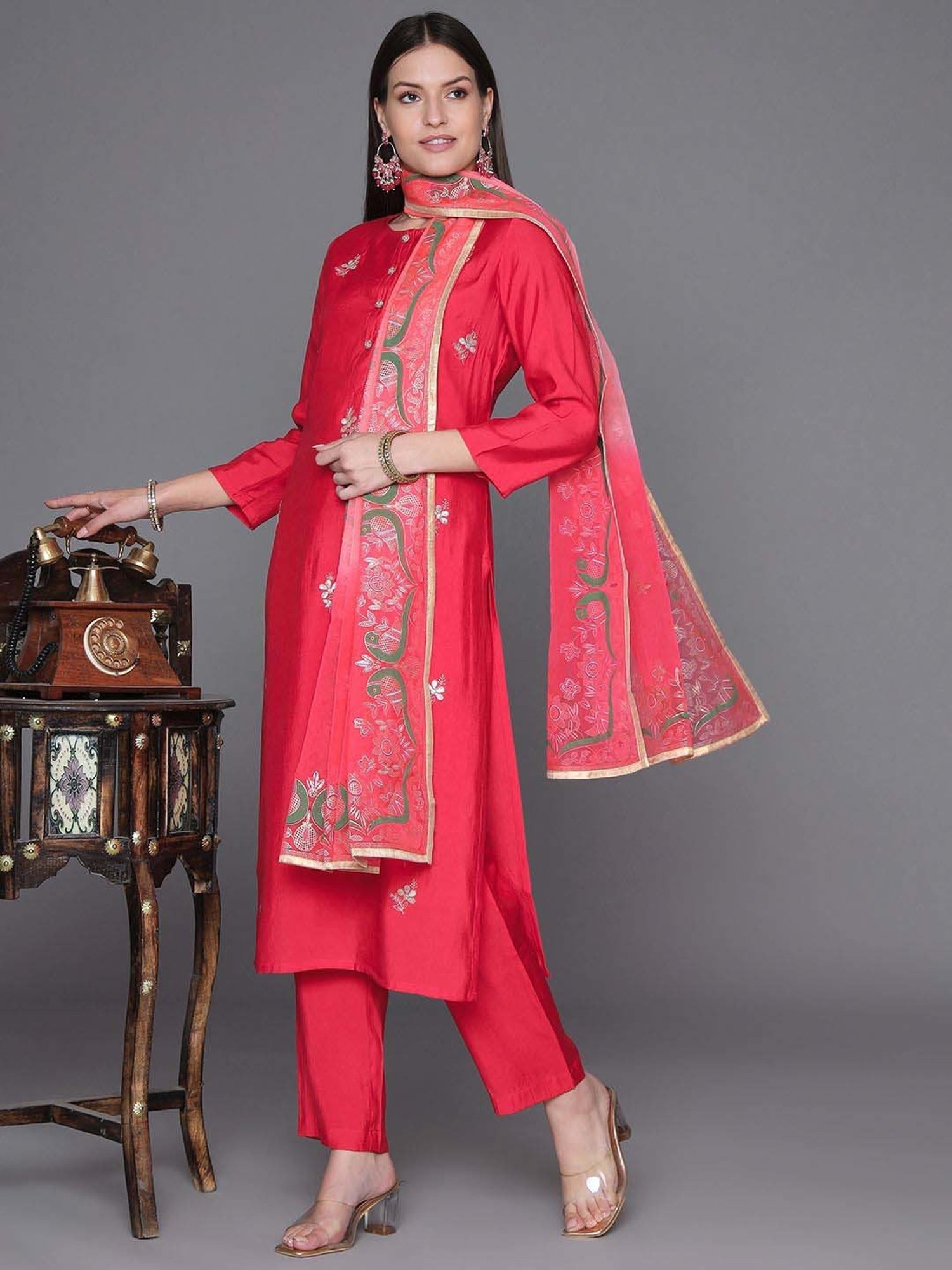 Heeposh Pink Embroidered Kurta Pant Set With Dupatta