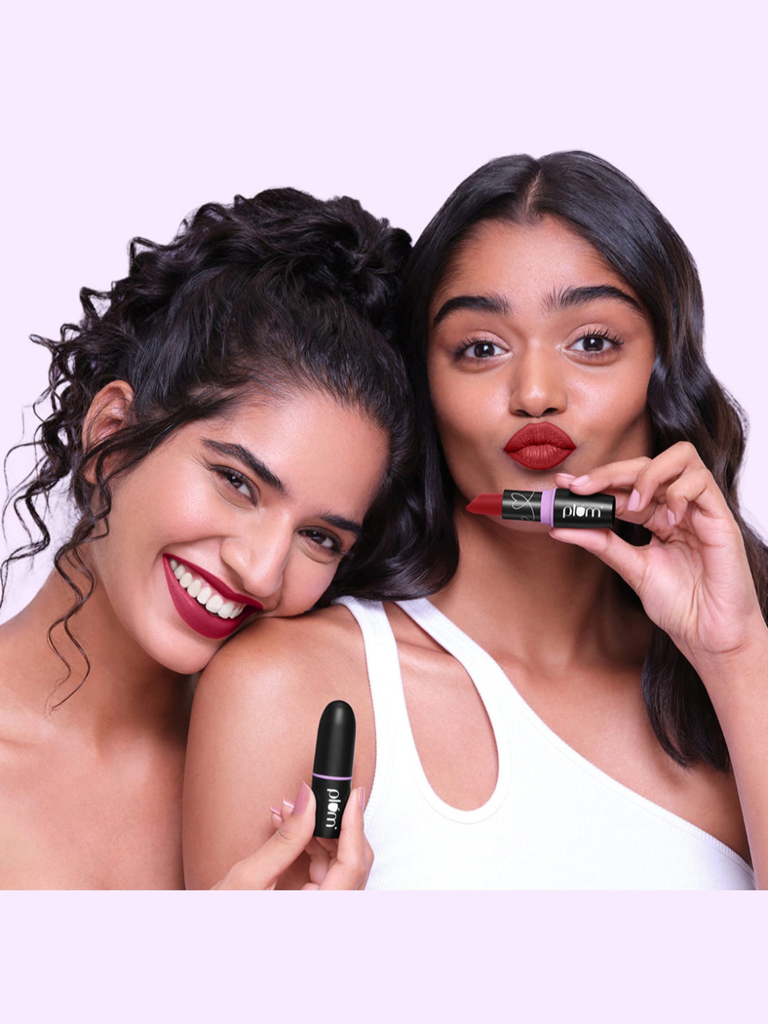 Plum Matterrific Lipstick Pull Me Roser 121 - 4.2 gm