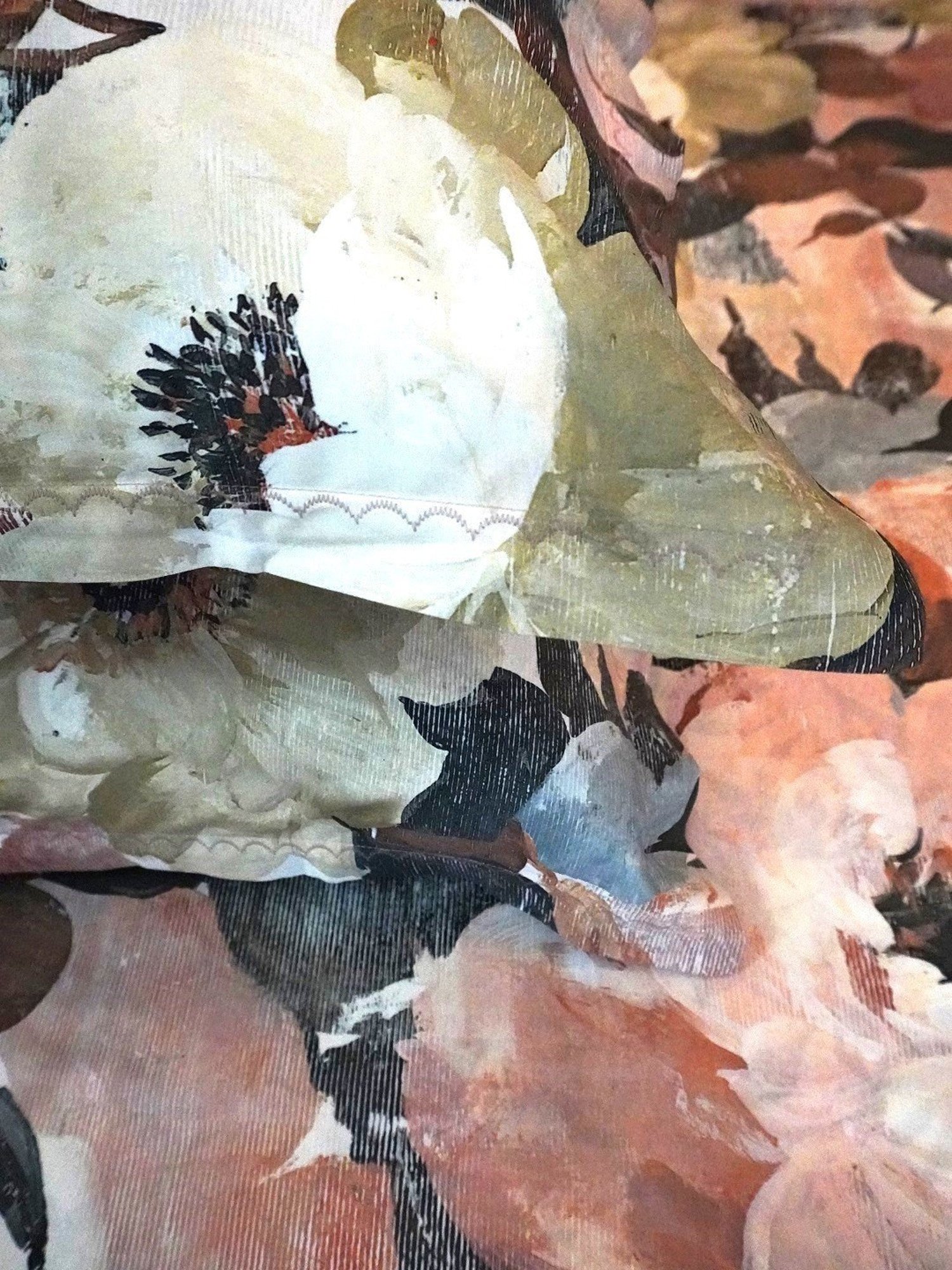 TARA Sparkling Homes Fiore Fresco Dove Brown Cotton 350 TC King Bedsheet with 2 Pillow Covers