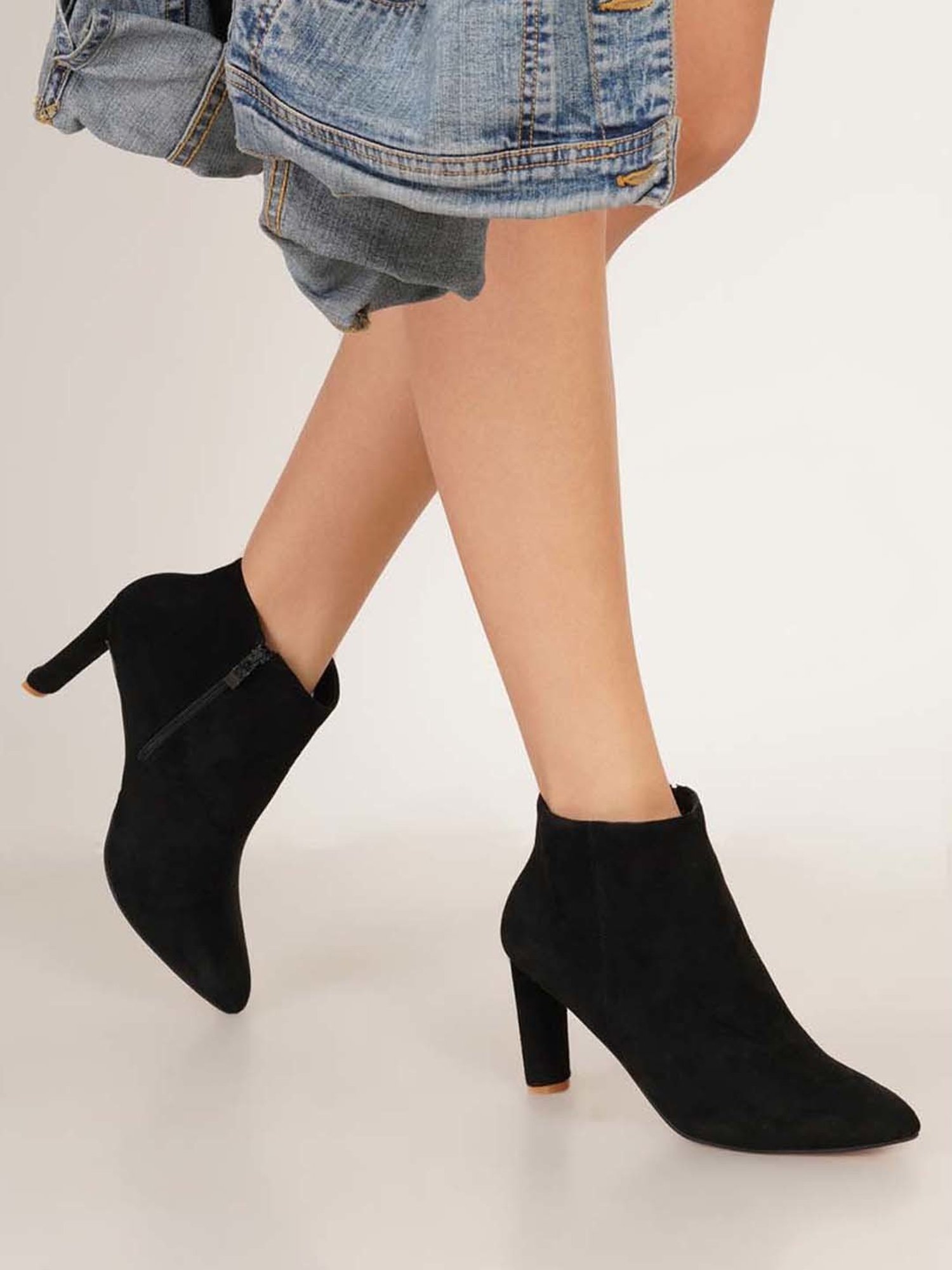 Sherrif Women's Black Casual Booties