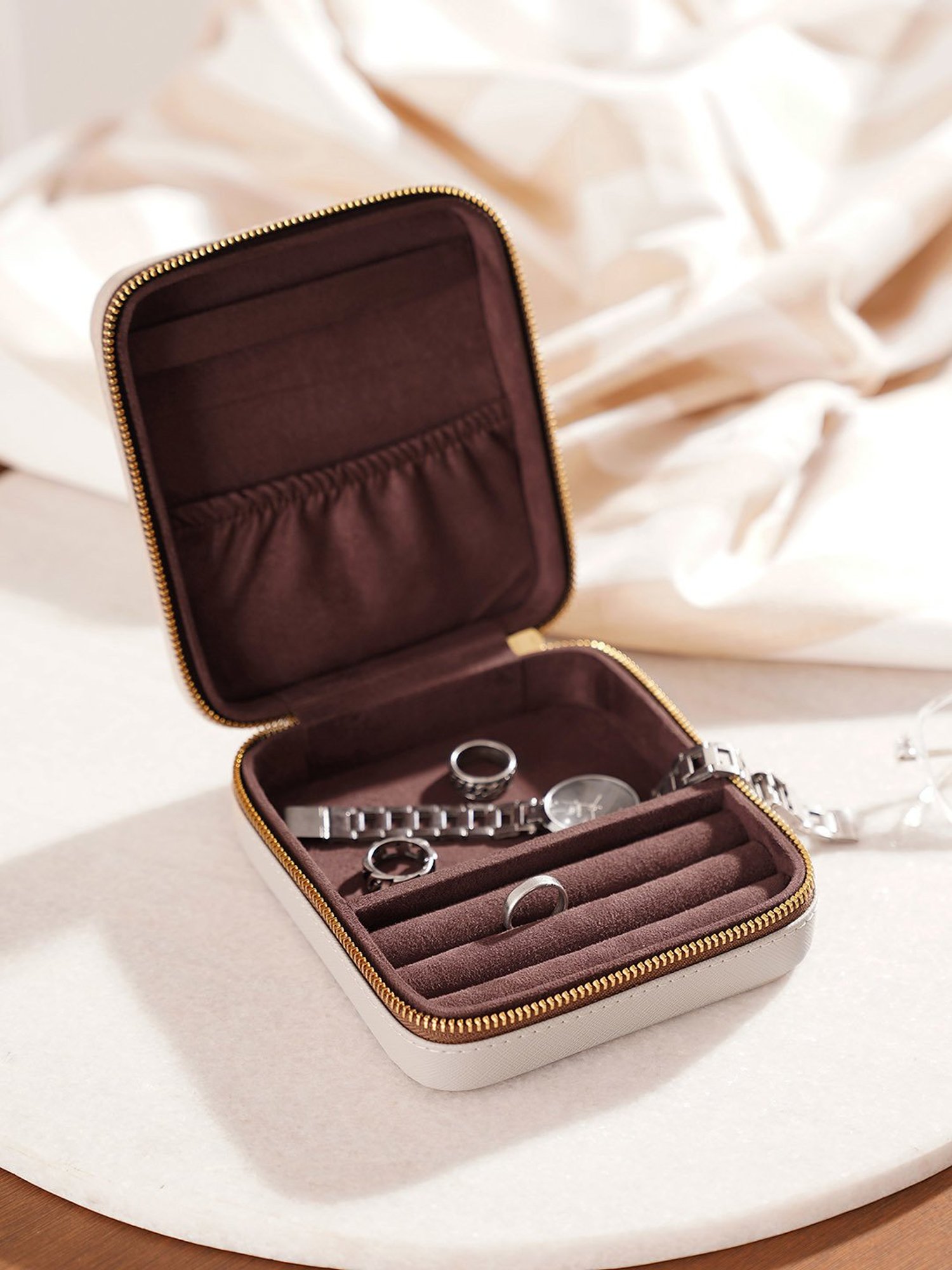 Pure Home and Living Beige Leather Solid Jewellery Organiser