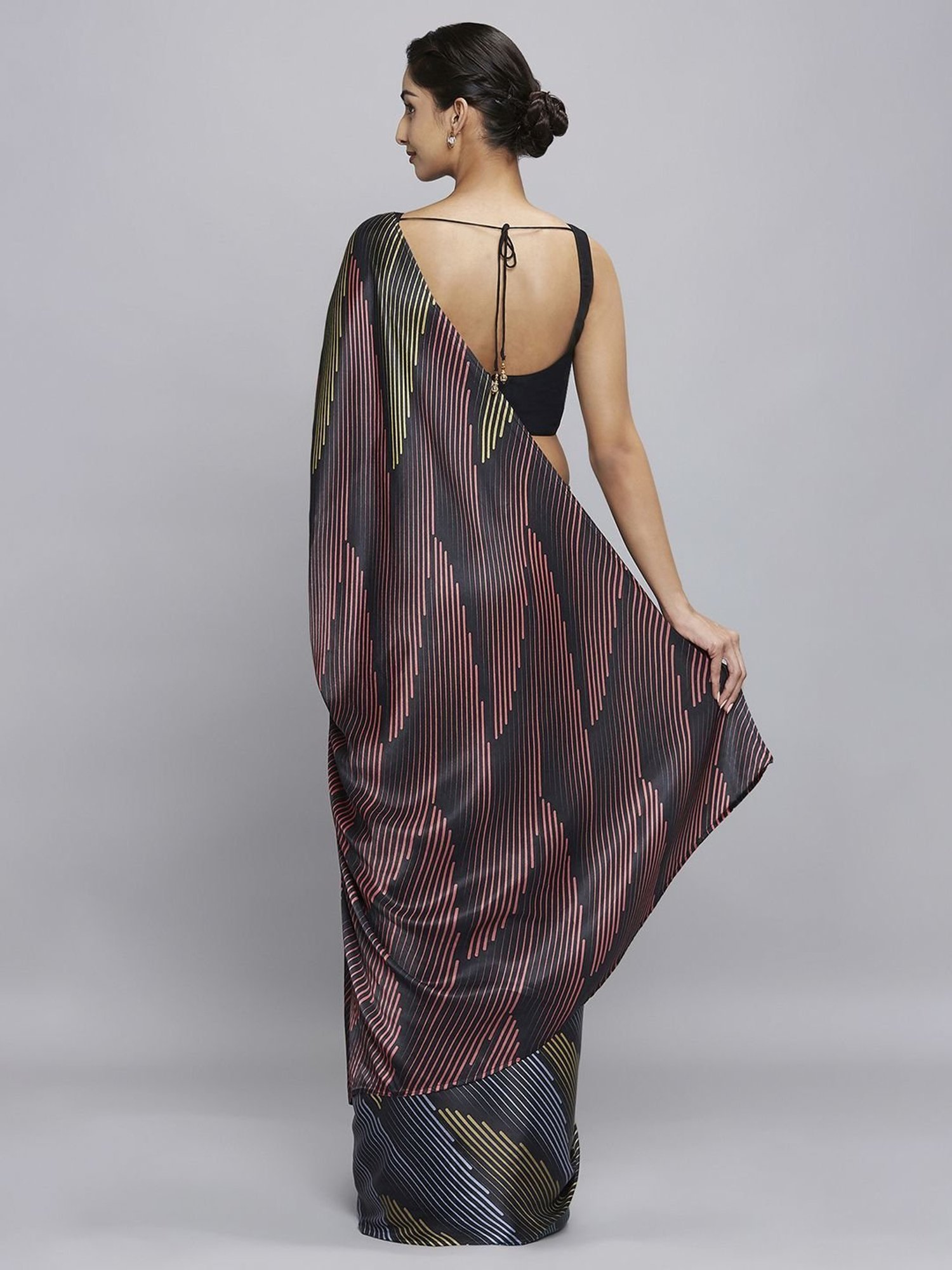 Navyasa Black Liva Satin Geometric Printed Saree With Coordinated Unstitched Blouse Piece
