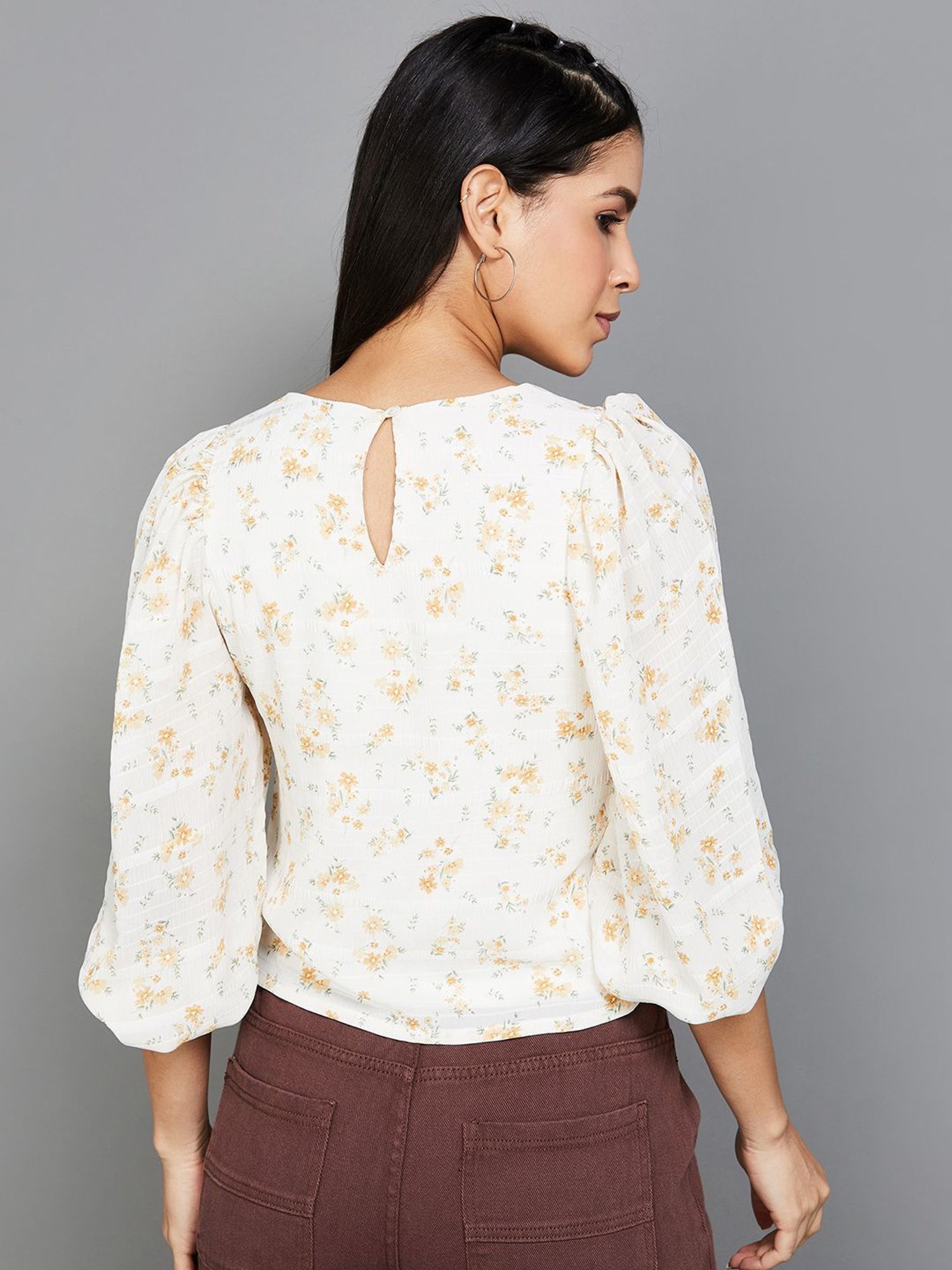 Ginger by Lifestyle White Floral Print Top
