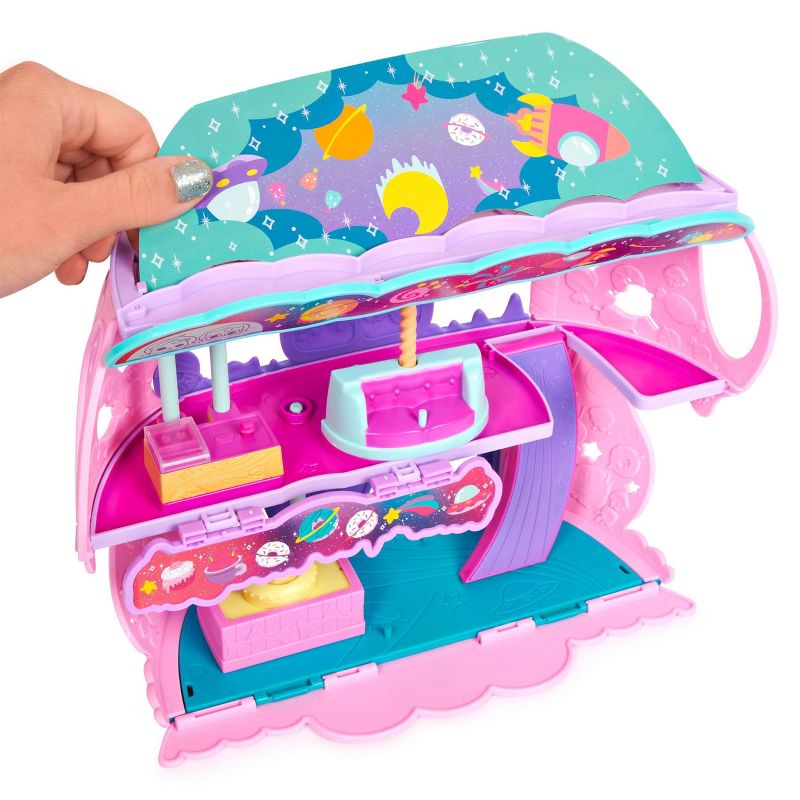 Hatchimals Colleggtibles Cosmic Candy Shop 2-In-1 Playset