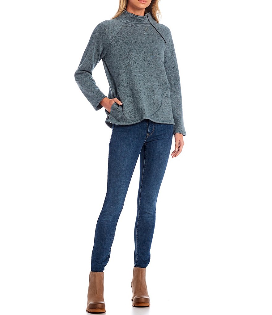 Aventura Harlow Asymmetrical Quarter-Zip Mock Neck Long Raglan Sleeve Fleece Pullover