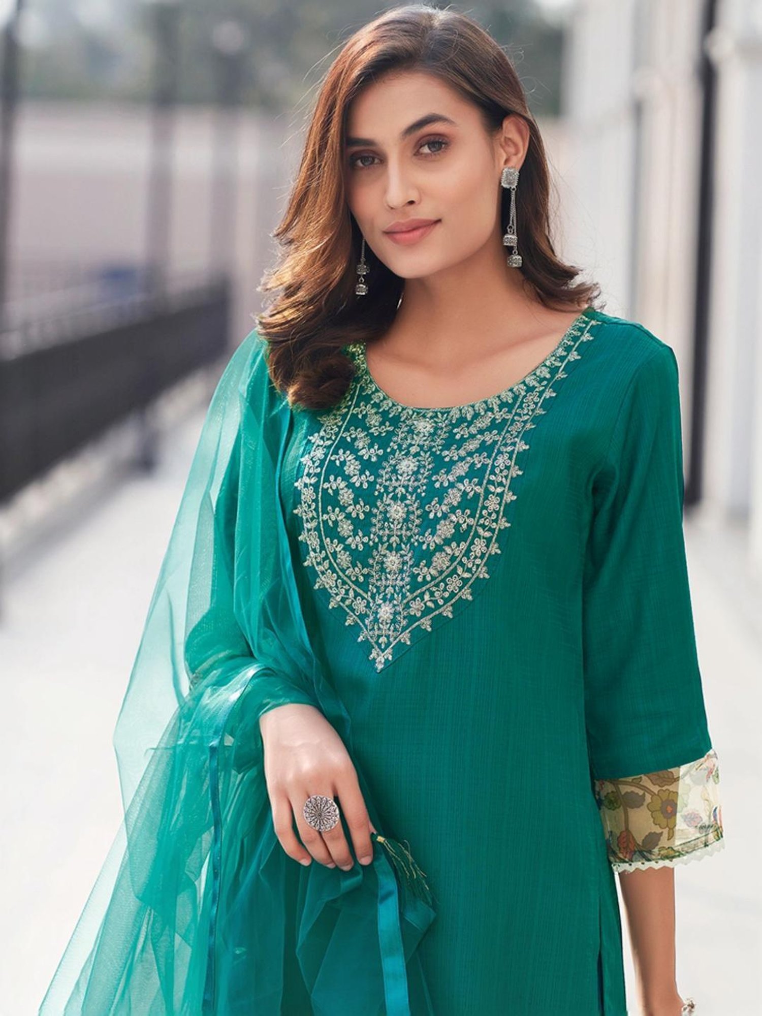 Skylee Green Embroidered Kurta Pant Set With Dupatta