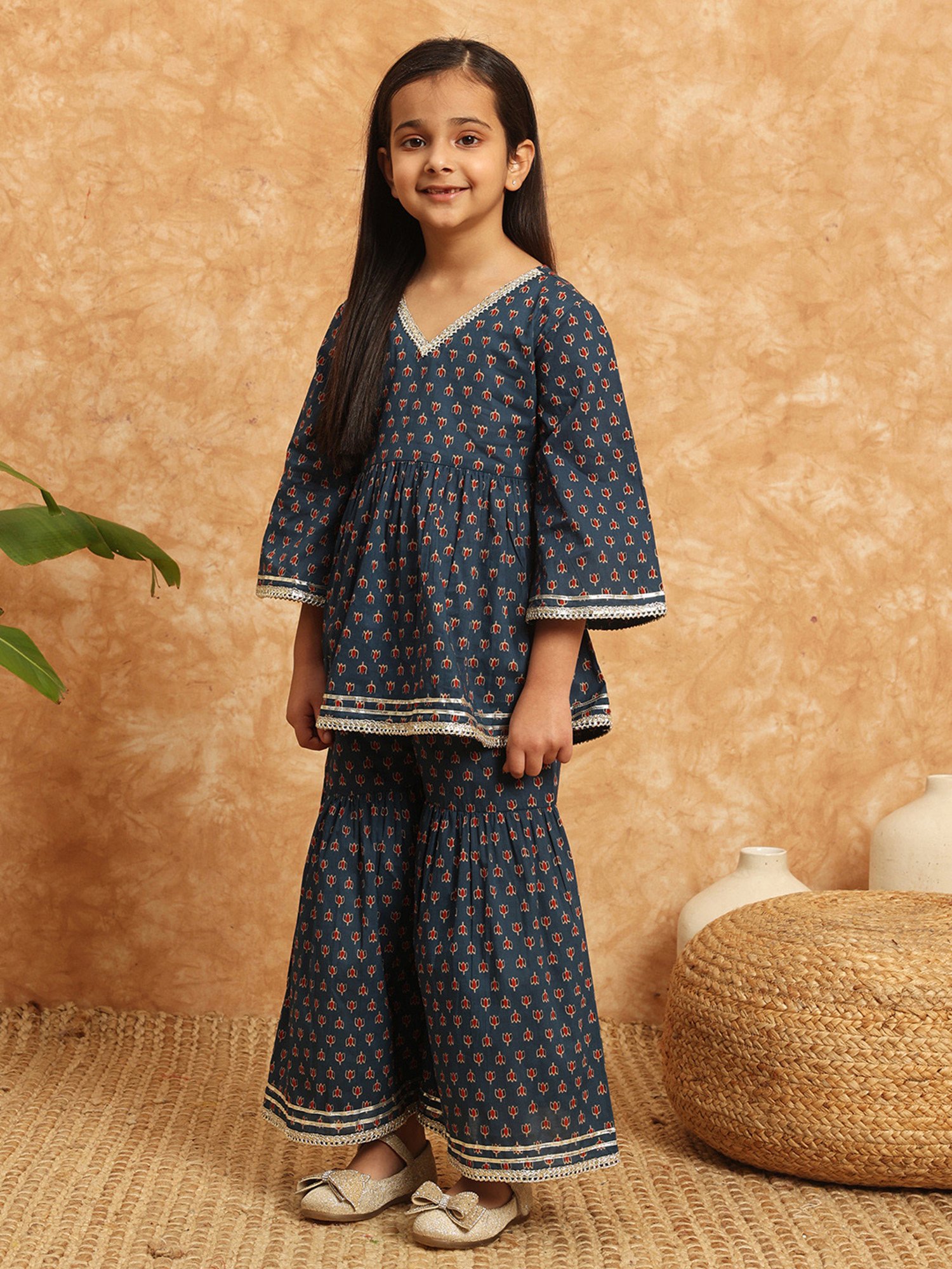 READIPRINT FASHIONS Kids Blue Printed Kurti with Gharara