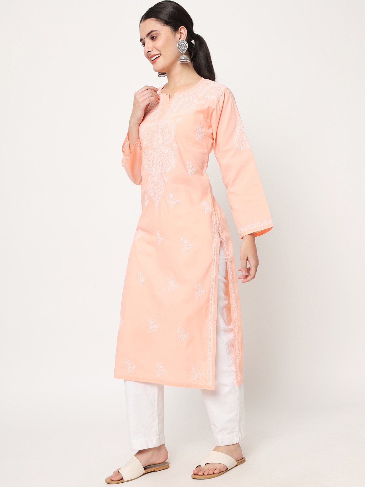 PARAMOUNT CHIKAN Peach Cotton Chikankari Straight Kurta