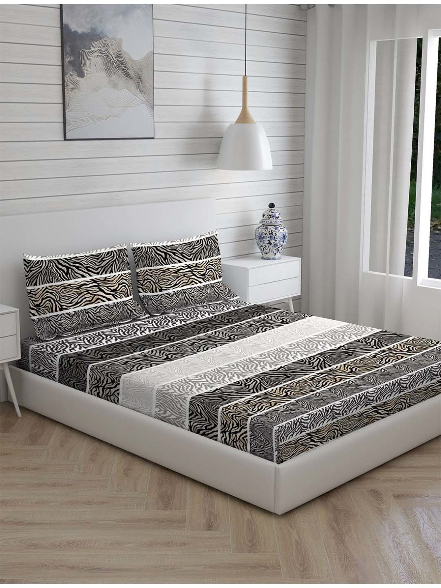 Boutique Living Untamed Black Cotton 270 TC King Size Bed Sheet with Pillow Cover