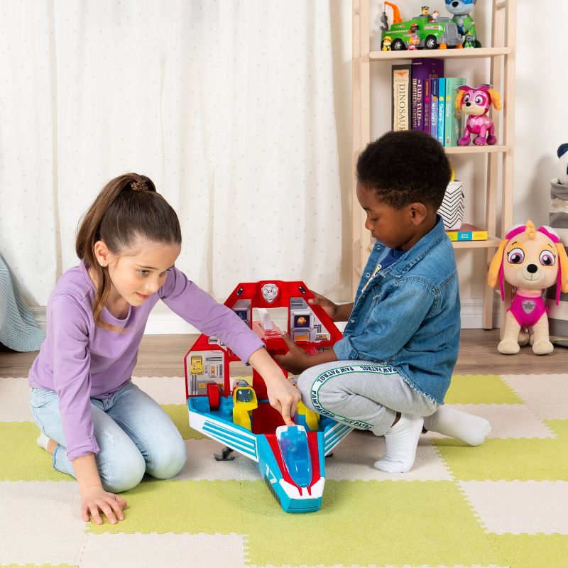 Ertl Thomas & Friends Wooden Railway Pirate Cove Discovery Set