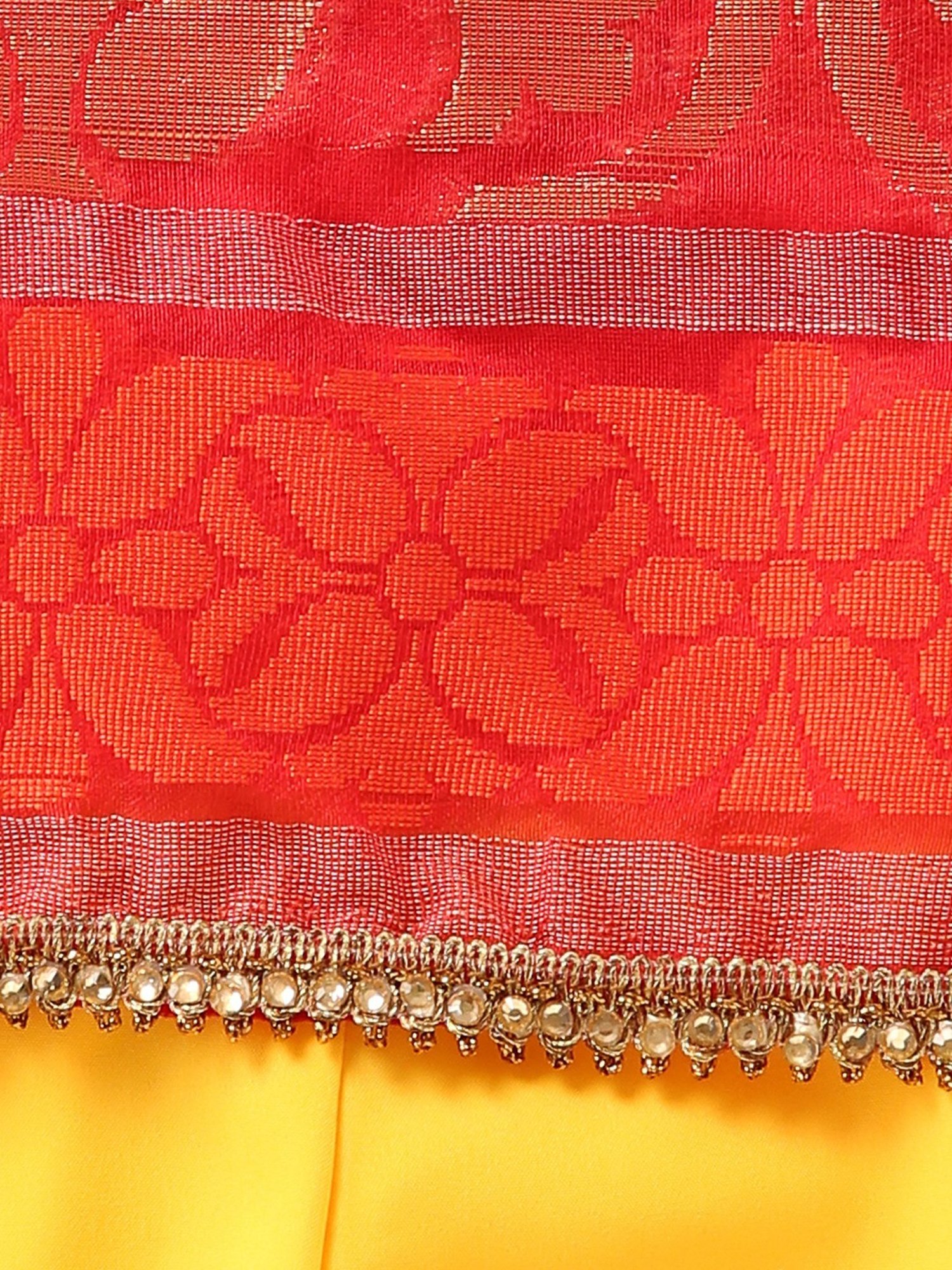 TWISHA Red Self Clothing Set