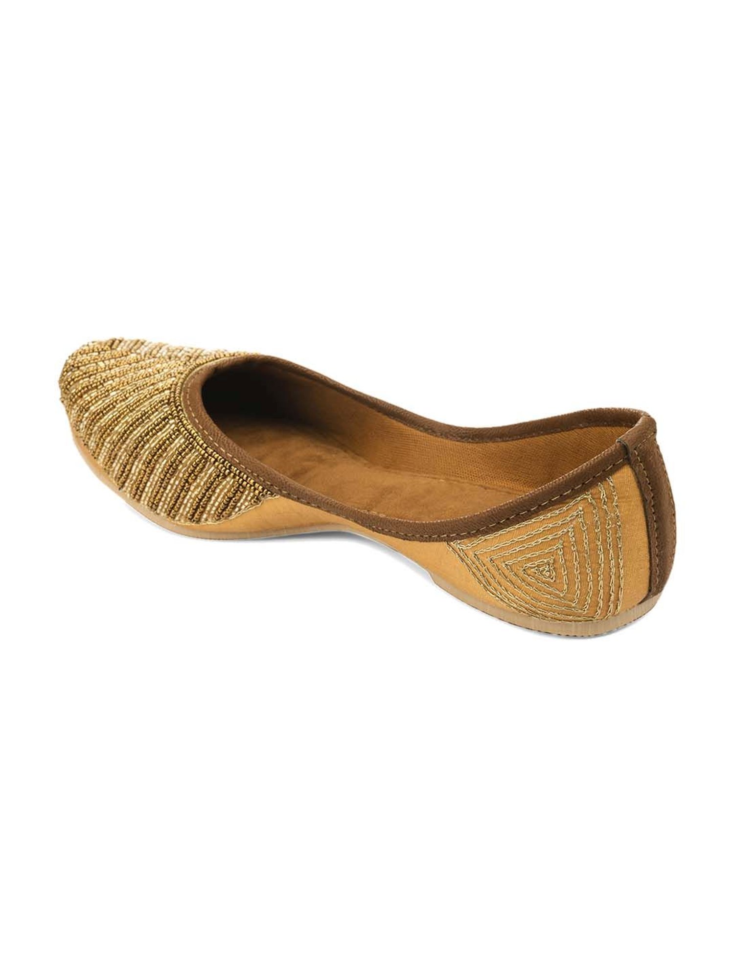 Desi Colour Women's Golden Ethnic Juttis