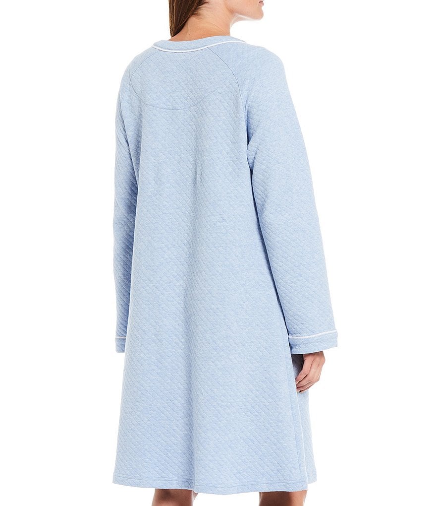 Eileen West Solid Diamond Quilted Knit Zip Front Robe