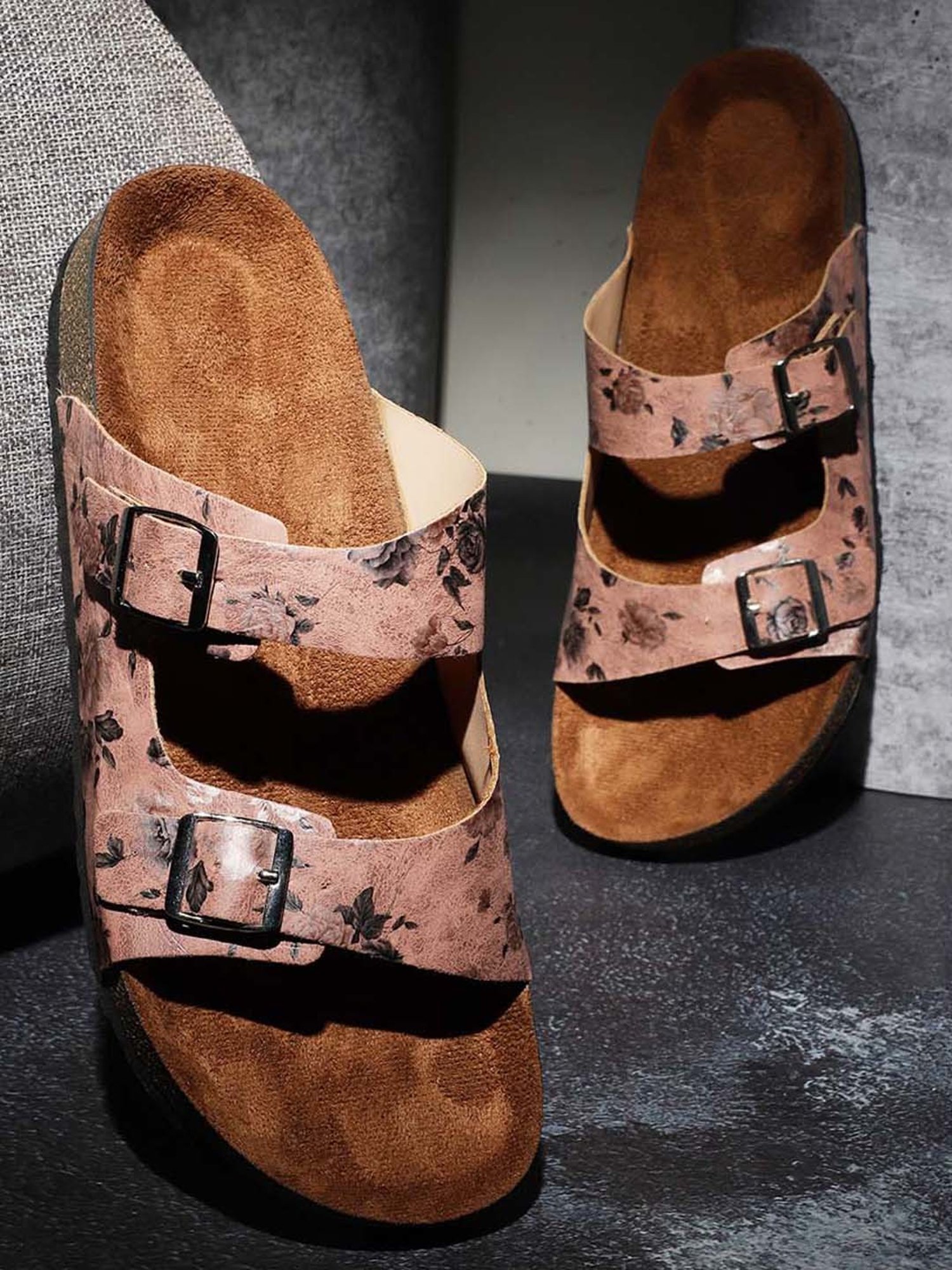 Mozafia Women's Peach Casual Sandals