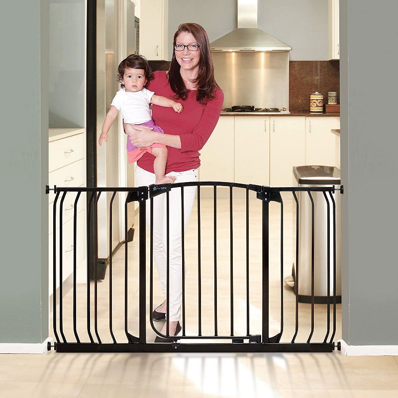 Dreambaby L790B Chelsea 38-53 Inch Wide Auto-Close Baby & Pet Wall to Wall Safety Gate with Stay Open Feature for Doors, Stairs, and Hallways, Black