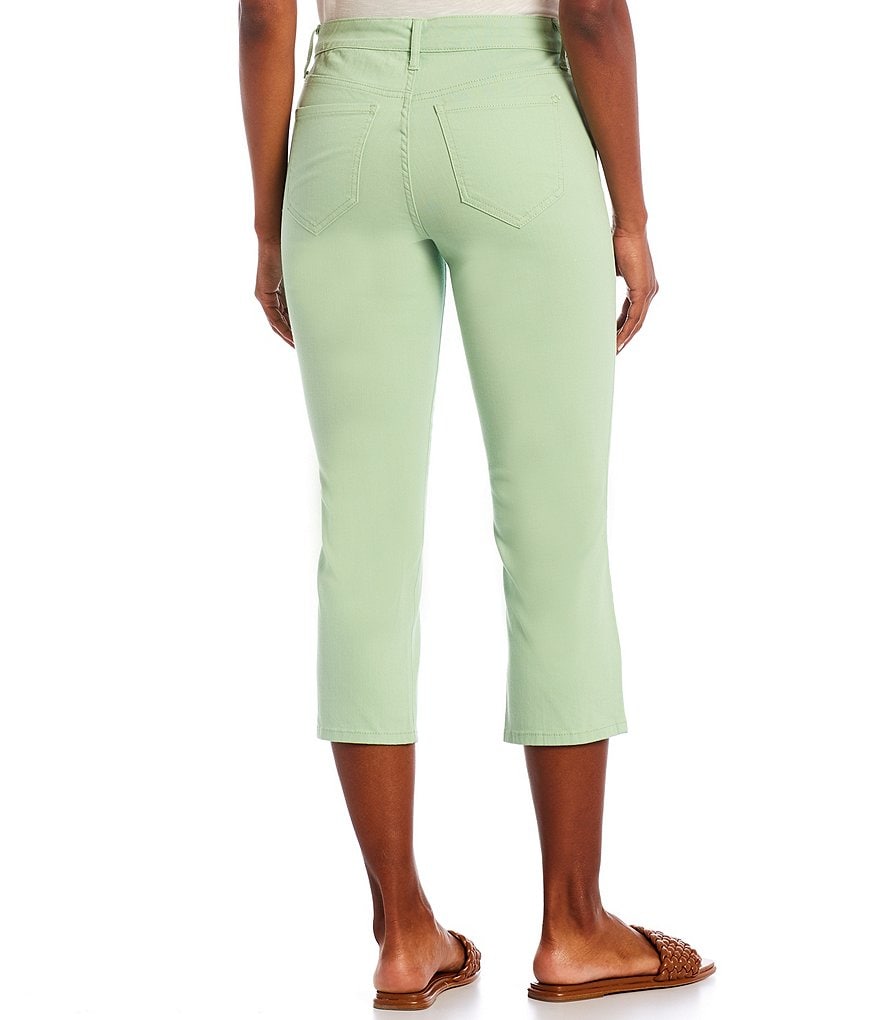 Code Bleu Classic Straight Leg Capri Jeans