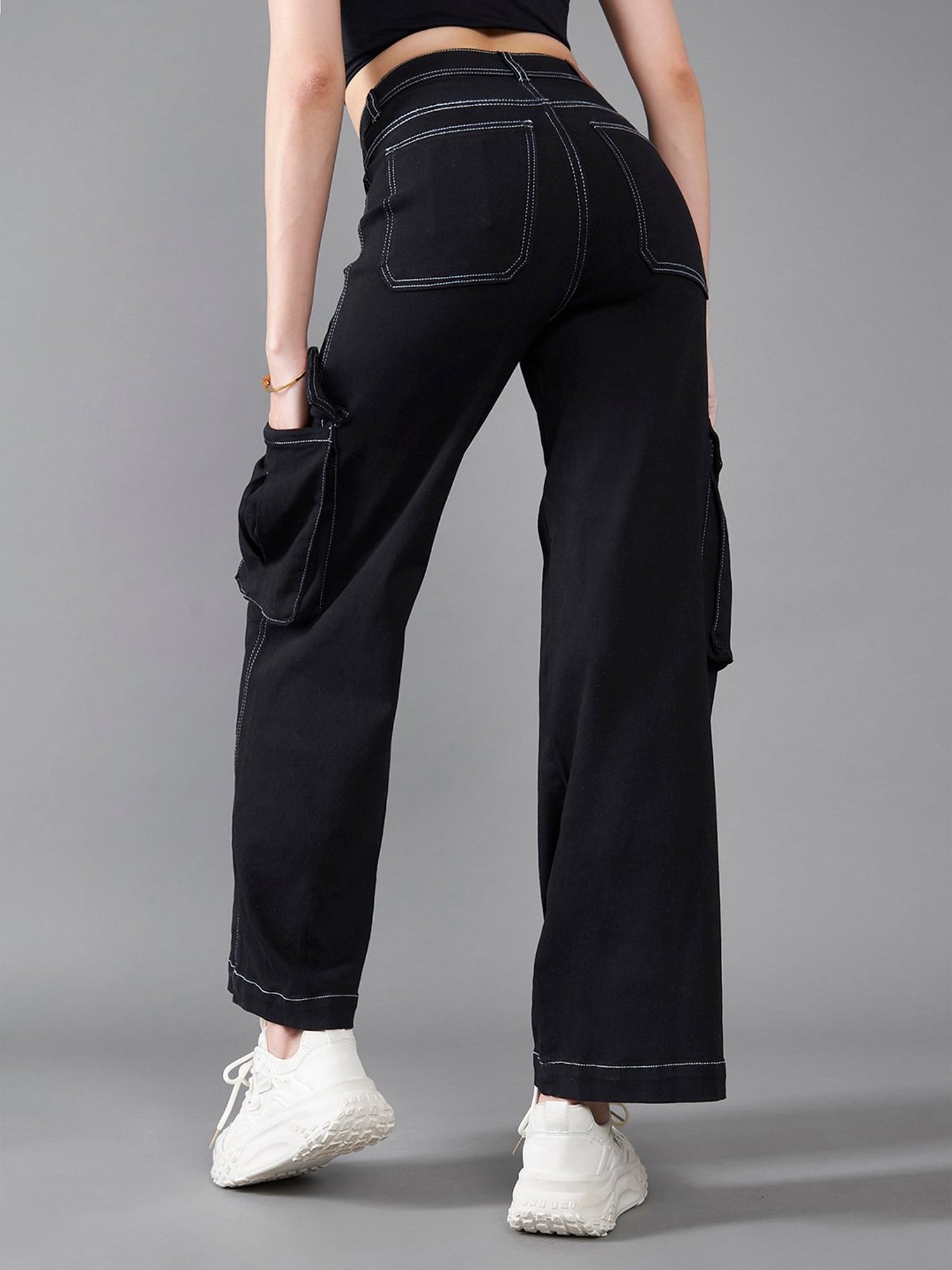 DOLCE CRUDO Black High Rise Stretchable Cargo Jeans