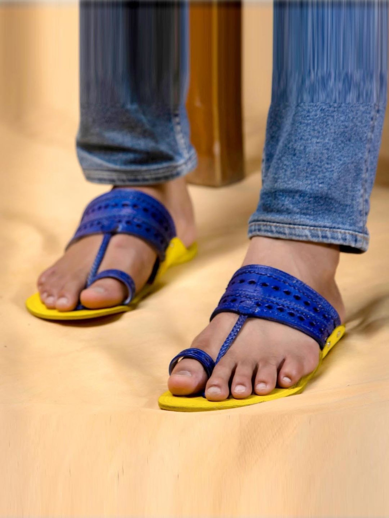 Kalapuri Men's Lemon Kolhapuri Sandals