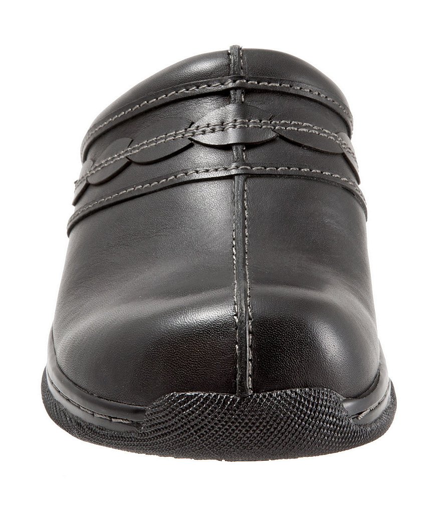SoftWalk Abby Leather Clogs