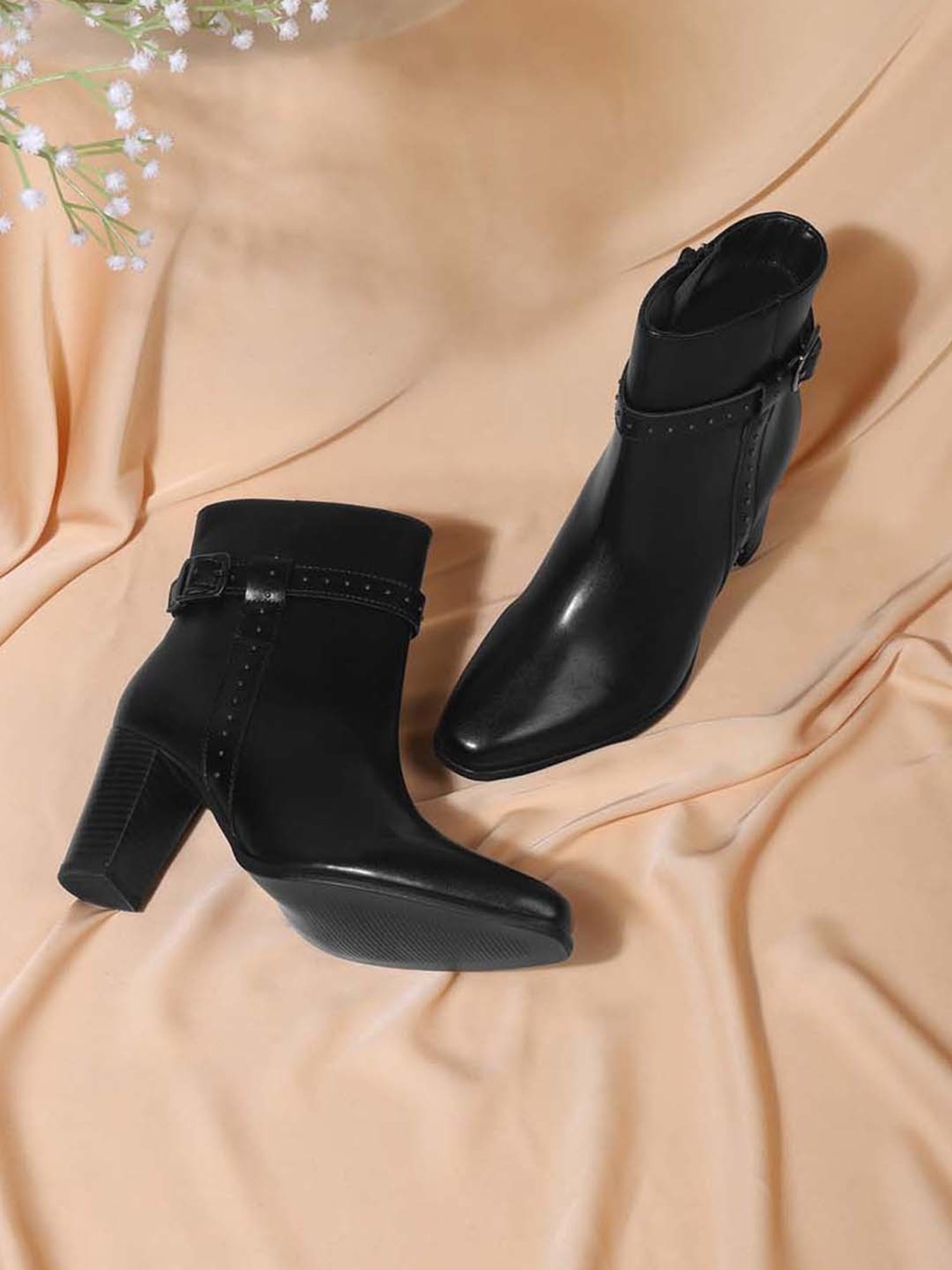 Truffle Collection Women's Black Casual Boots