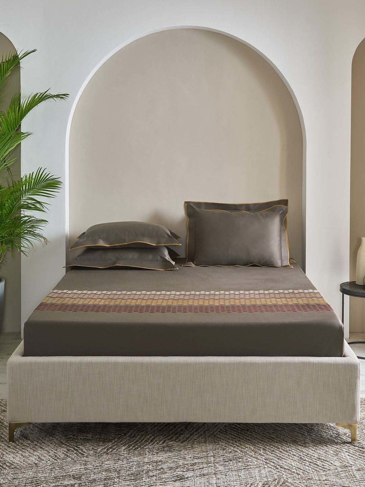 Ddecor Live Beautiful Excellence XII Hot Fudge Cotton 210 TC King Bed Sheet with 2 Pillow Covers