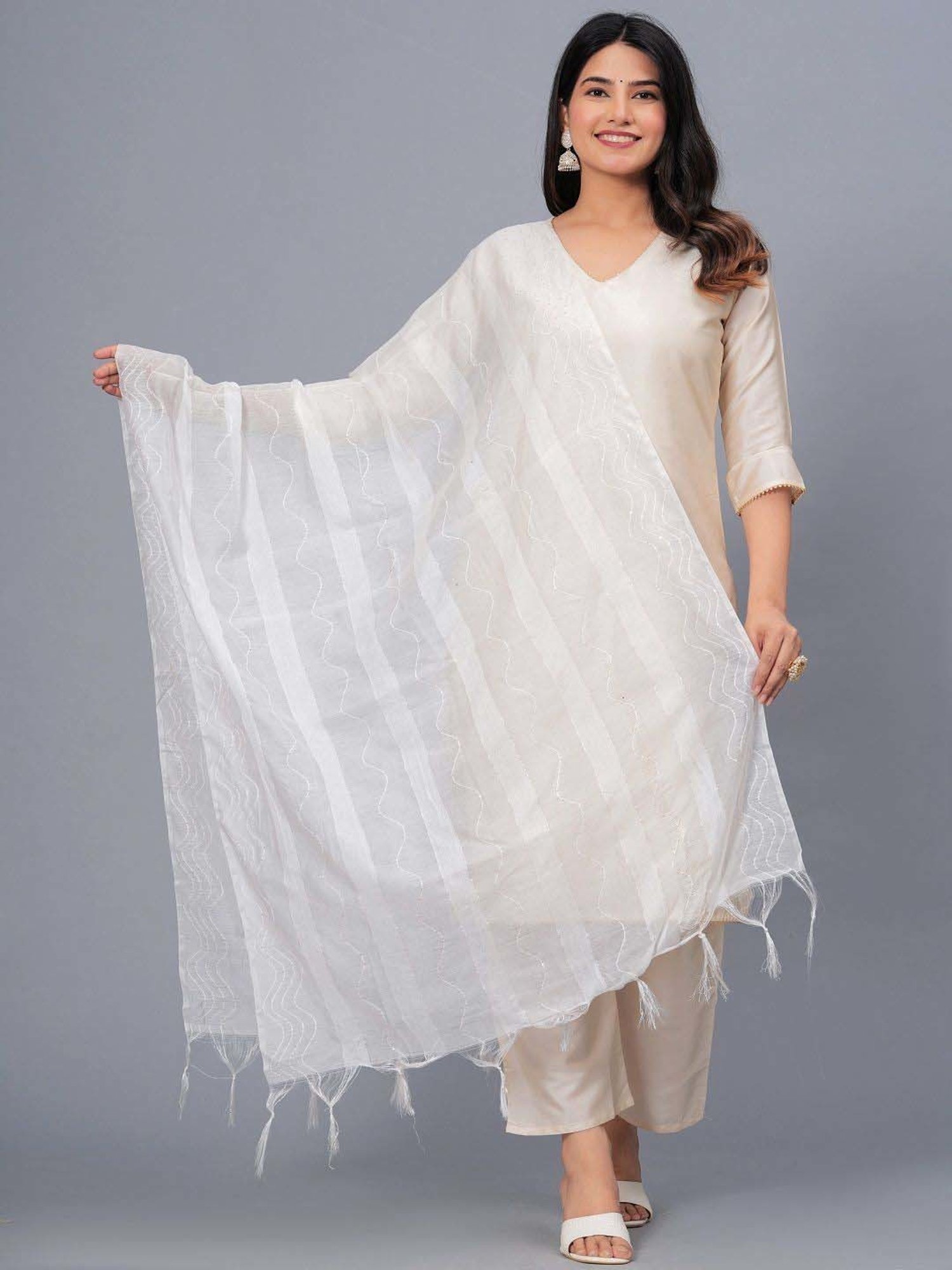 Stylum White Embroidered Dupatta
