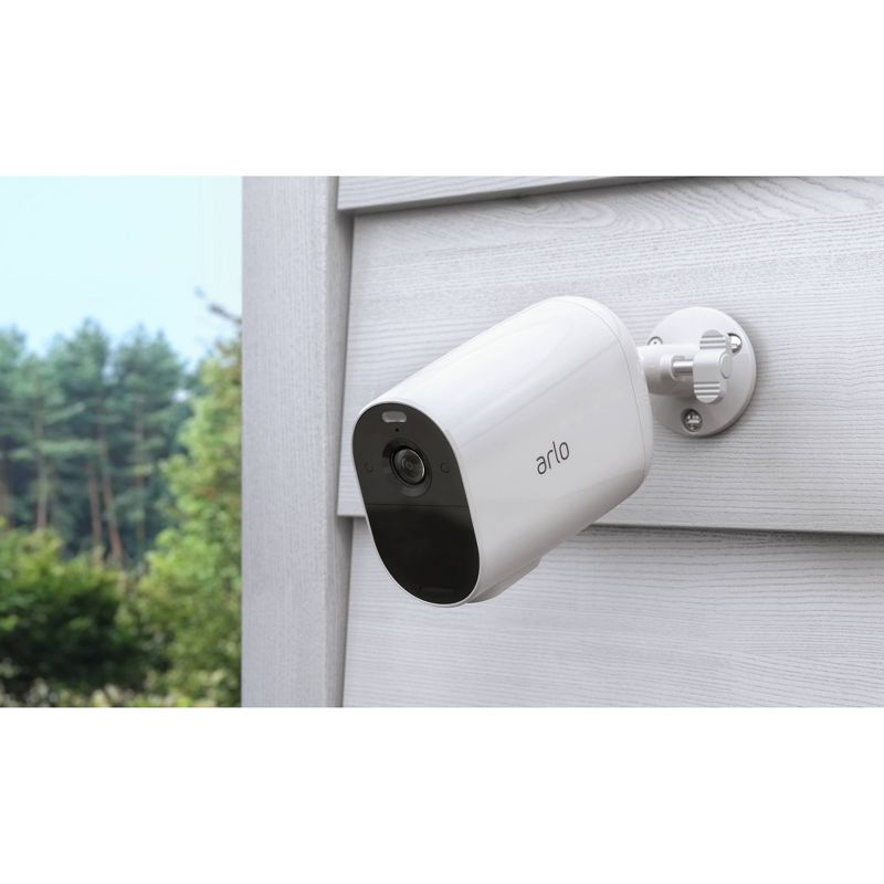 Arlo Essential XL Spotlight Camera