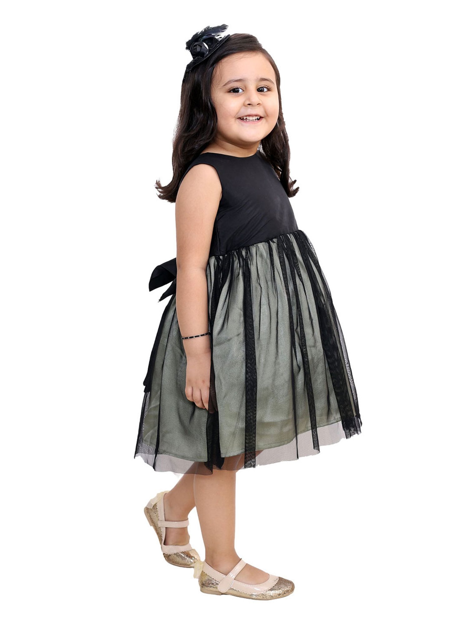 KidsDew Kids Black & Green Solid Dress