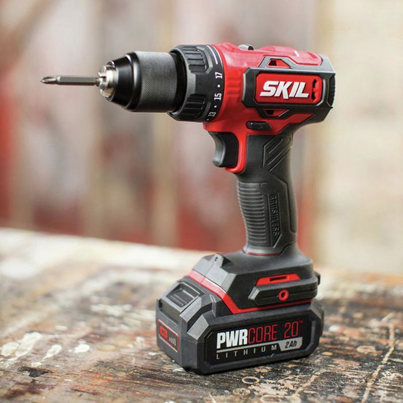 Skil DL529302 PWRCore 20 20V Brushless Lithium-Ion 1/2 in. Cordless Drill Driver Kit with PWRAssist Mobile Charging (2 Ah)