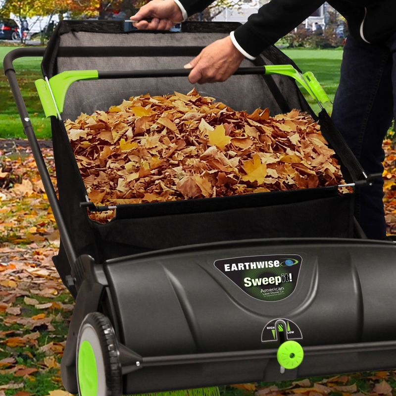 21" Lawn Sweeper - Earthwise