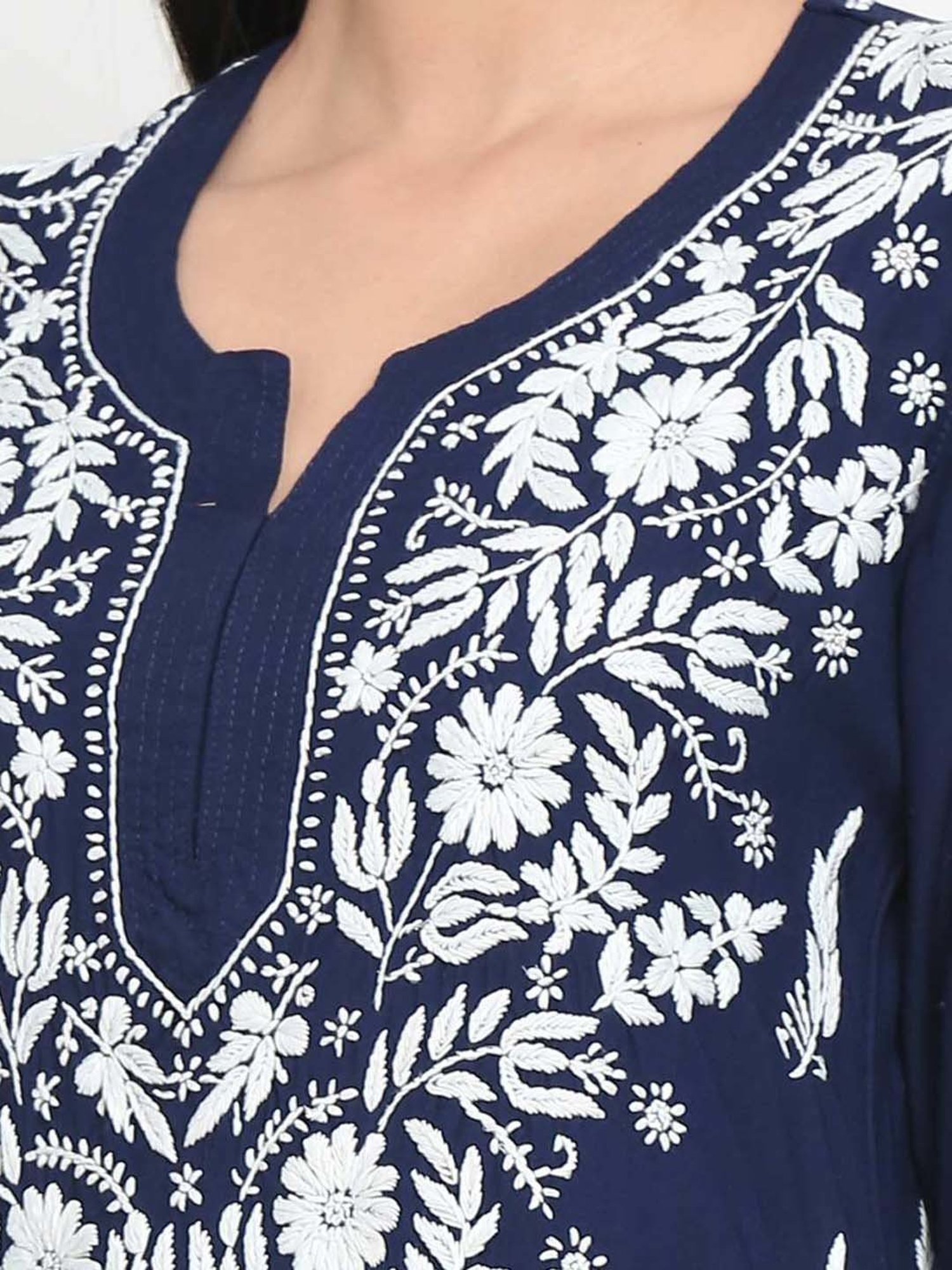 PARAMOUNT CHIKAN Navy Hand Embroidered Chikankari Straight Kurta