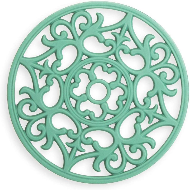 Silicone Carved Trivets for Kitchens, Nonslip (7.9 Inches, Green, 3 Pack)