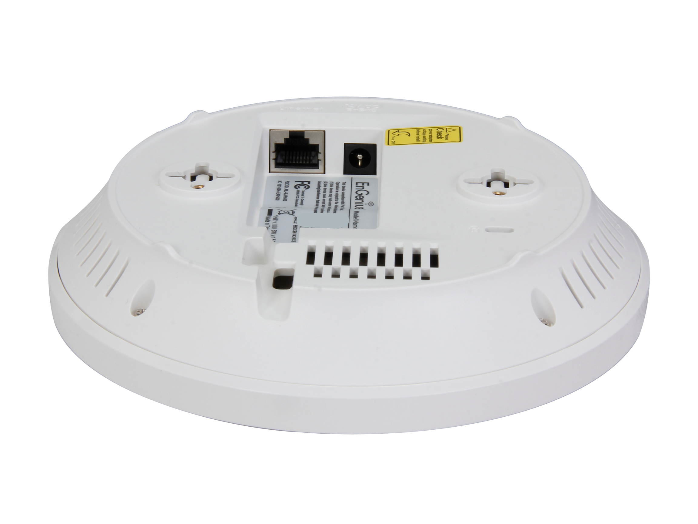 EnGenius N-EGS2108P Kit EGS2108P PoE Switch & Three EAP600 Access Point Bundle Kit