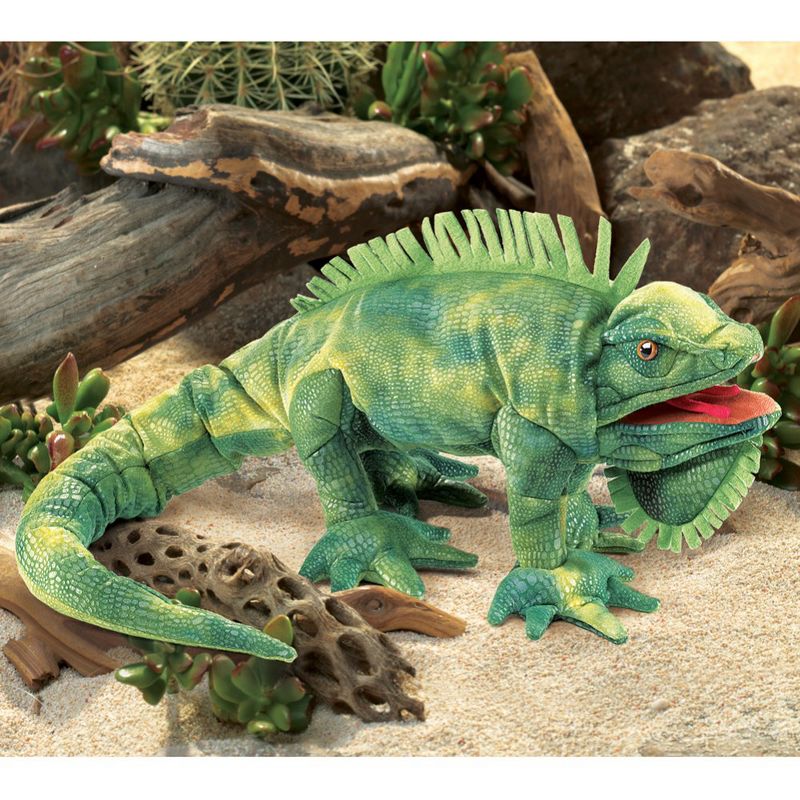 UCC Distributing Super Mario 9 Inch Plush Hand Puppet | Princess Peach