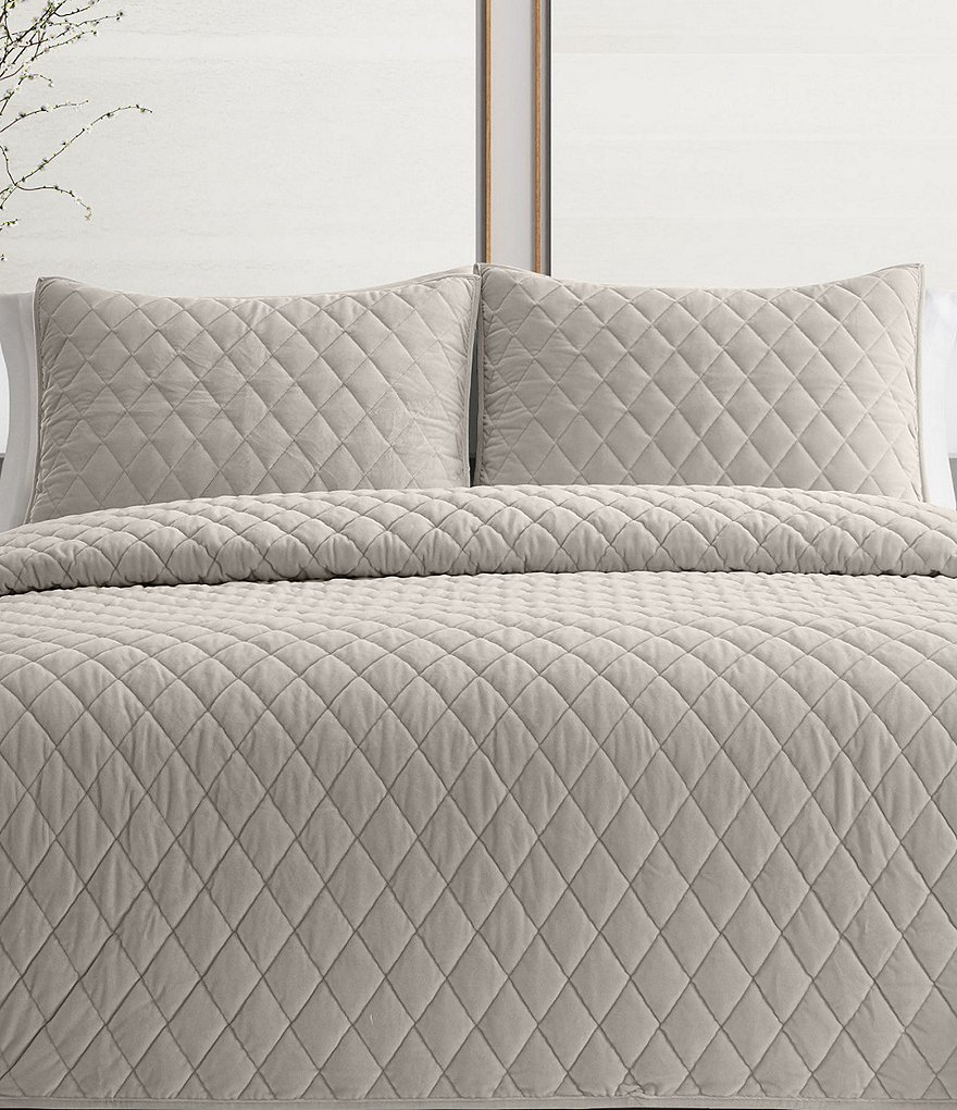 Vera Wang Diamond Velvet Quilt Mini Set