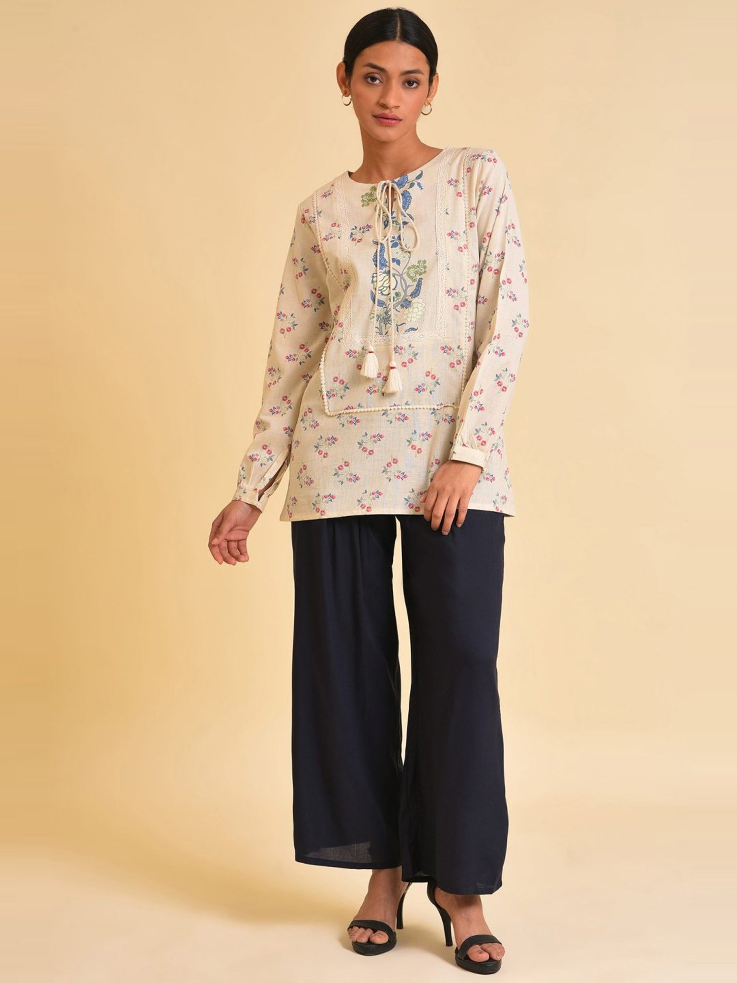 W Off-White Floral Print Top