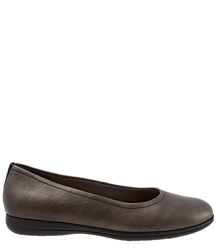 Trotters Darcey Leather Wedge Slip Ons