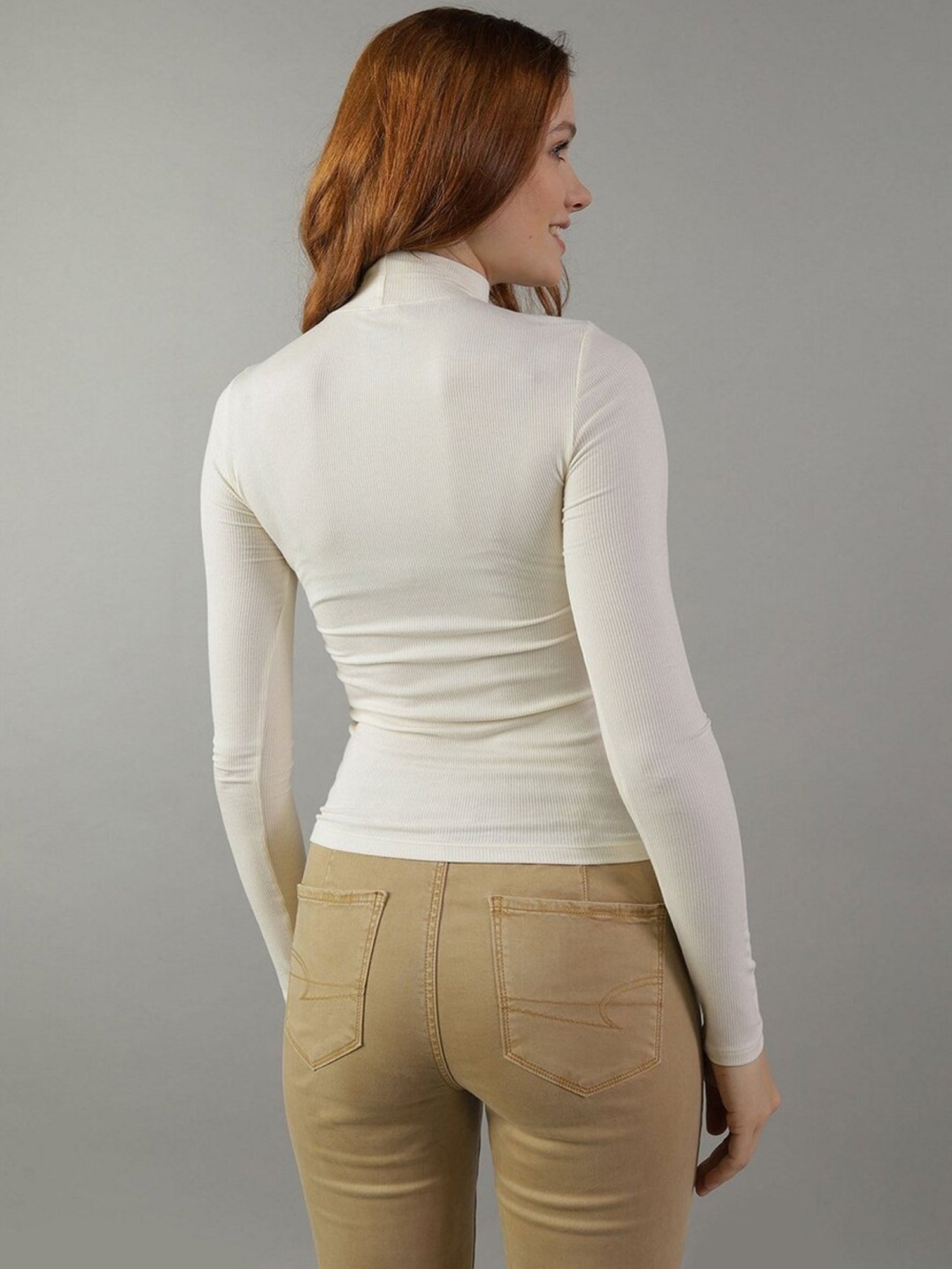 American Eagle Outfitters White Regular Fit T-Shirt