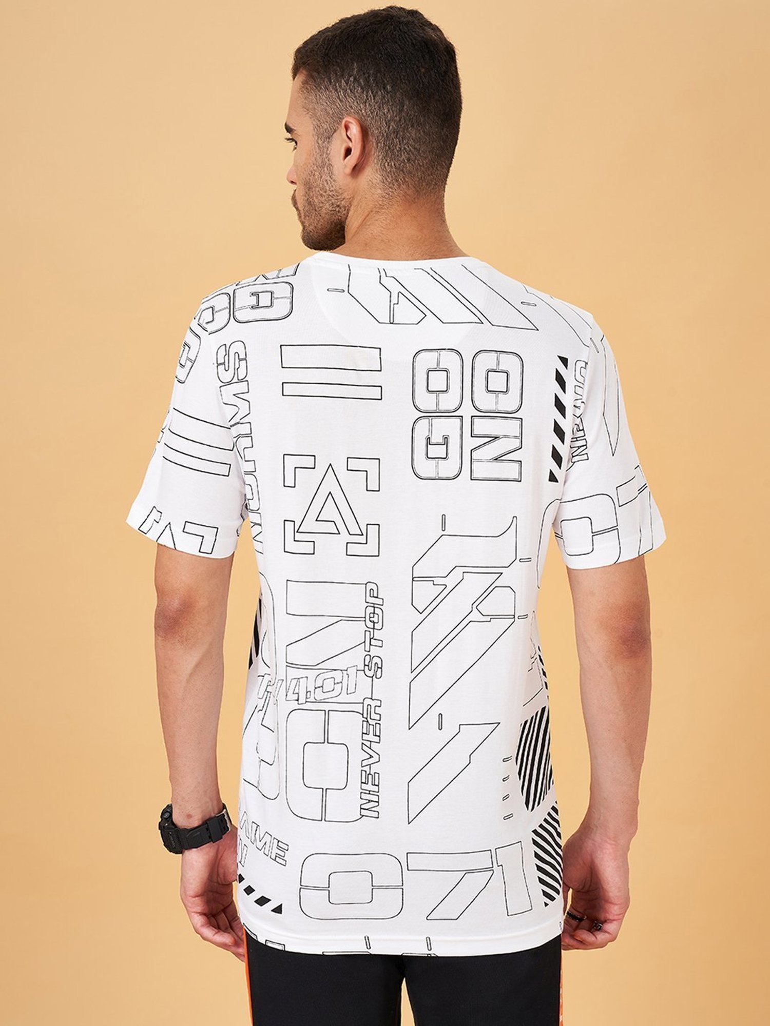 Street 808 by Pantaloons White & Black Regular Fit Printed T-Shirt