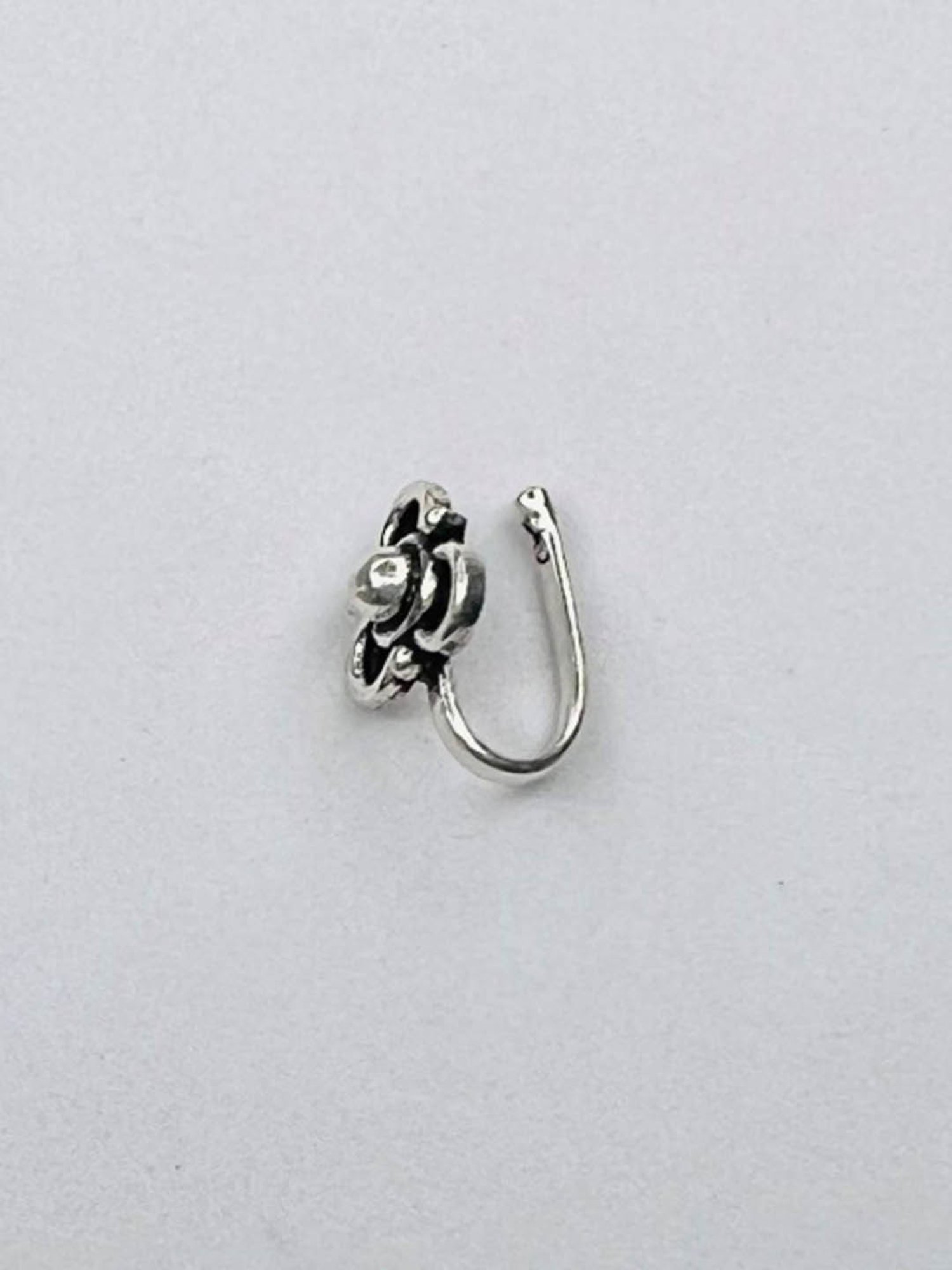 Zavya 92.5 Sterling Silver Floral Nosepin for Women