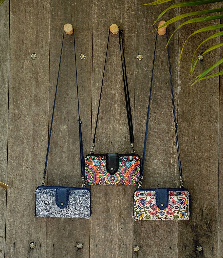 The Sak Ventura Multi Compartment Smartphone Crossbody Bag