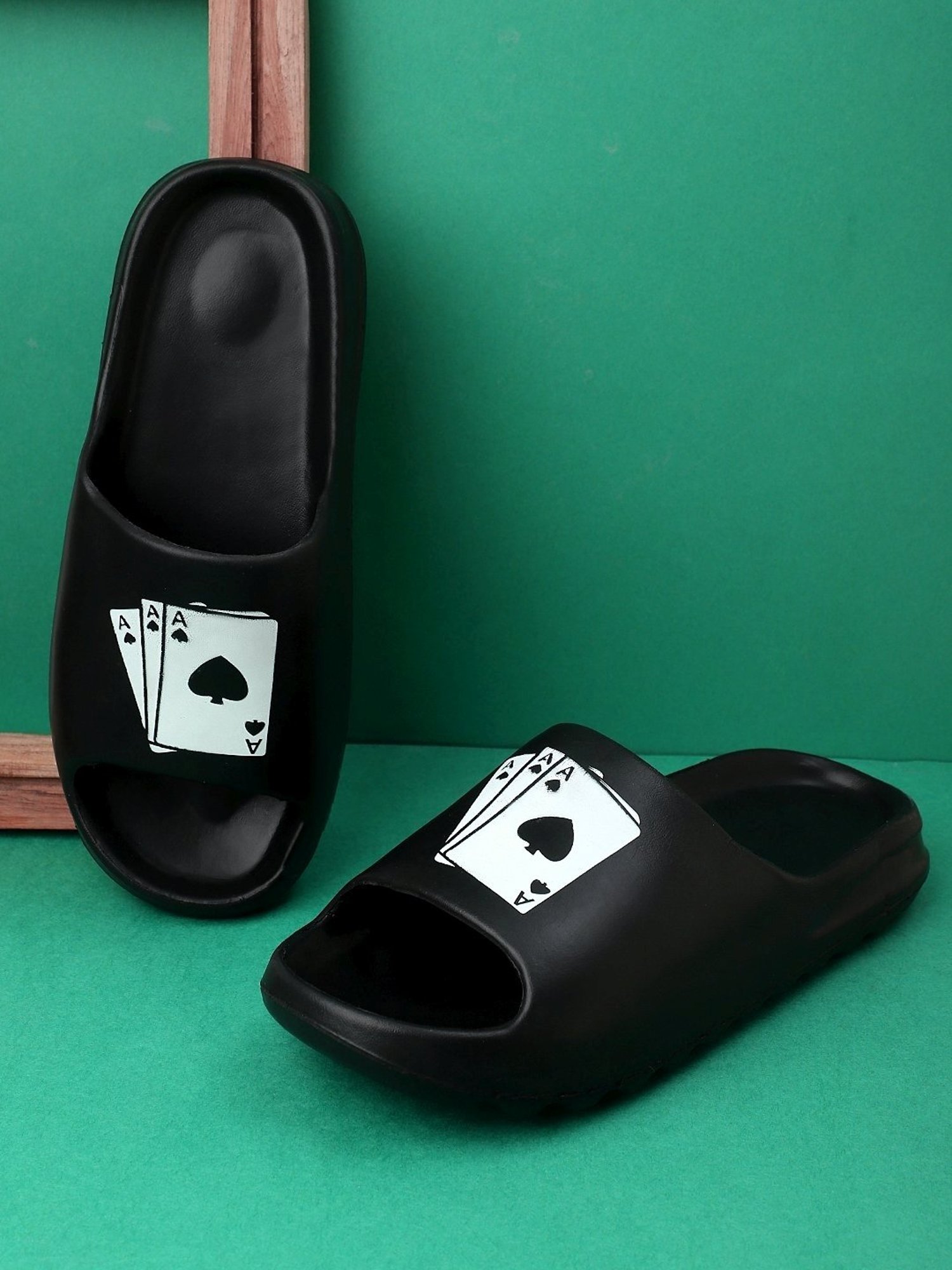 Pampy Angel Men's Black Slides