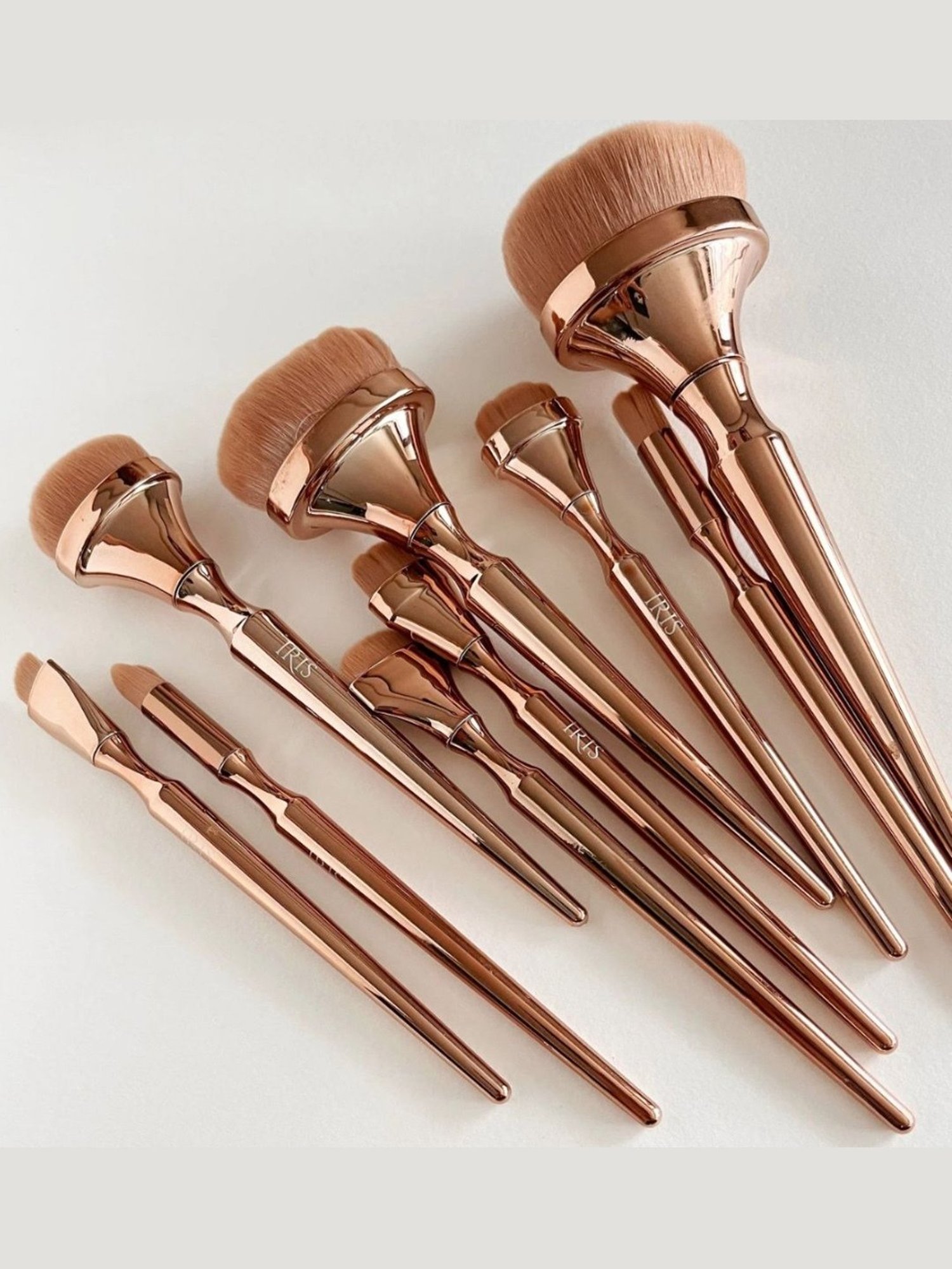 Iris Cosmetics Luminous 9-Piece Face Brush Set